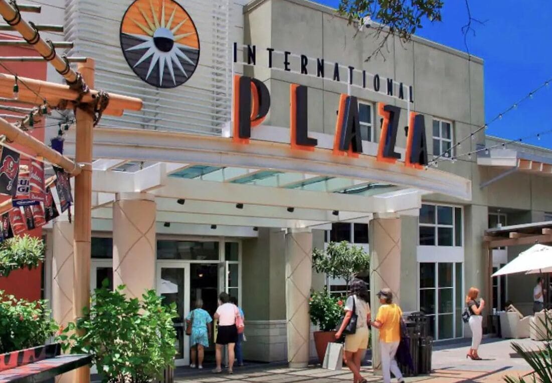 Blooming Journey Tampa Bay Central Location! 
1bedroom 1bath private balcony.
