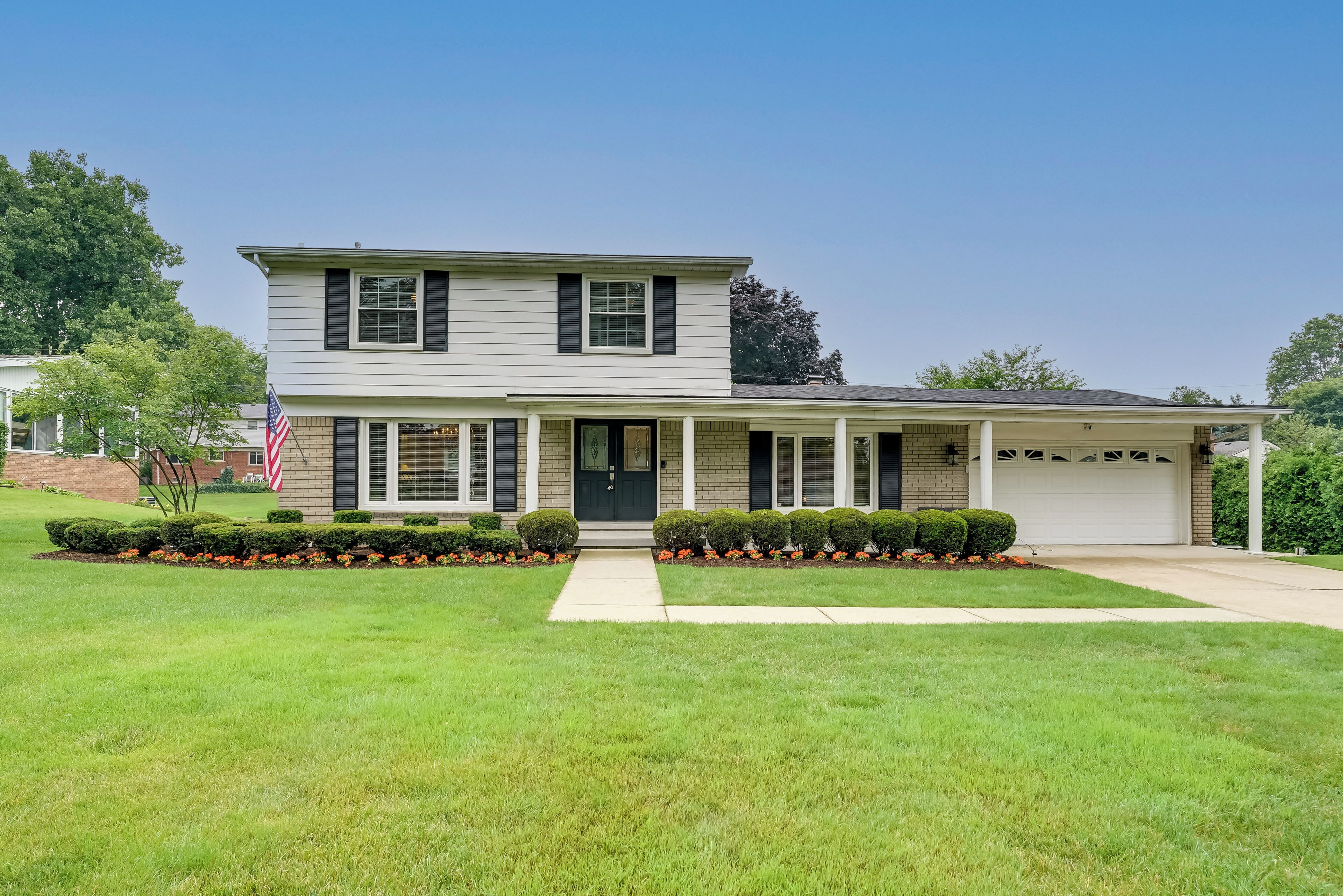 Luxurious Bloomfield Hills Oasis w/ Pool & Spa!