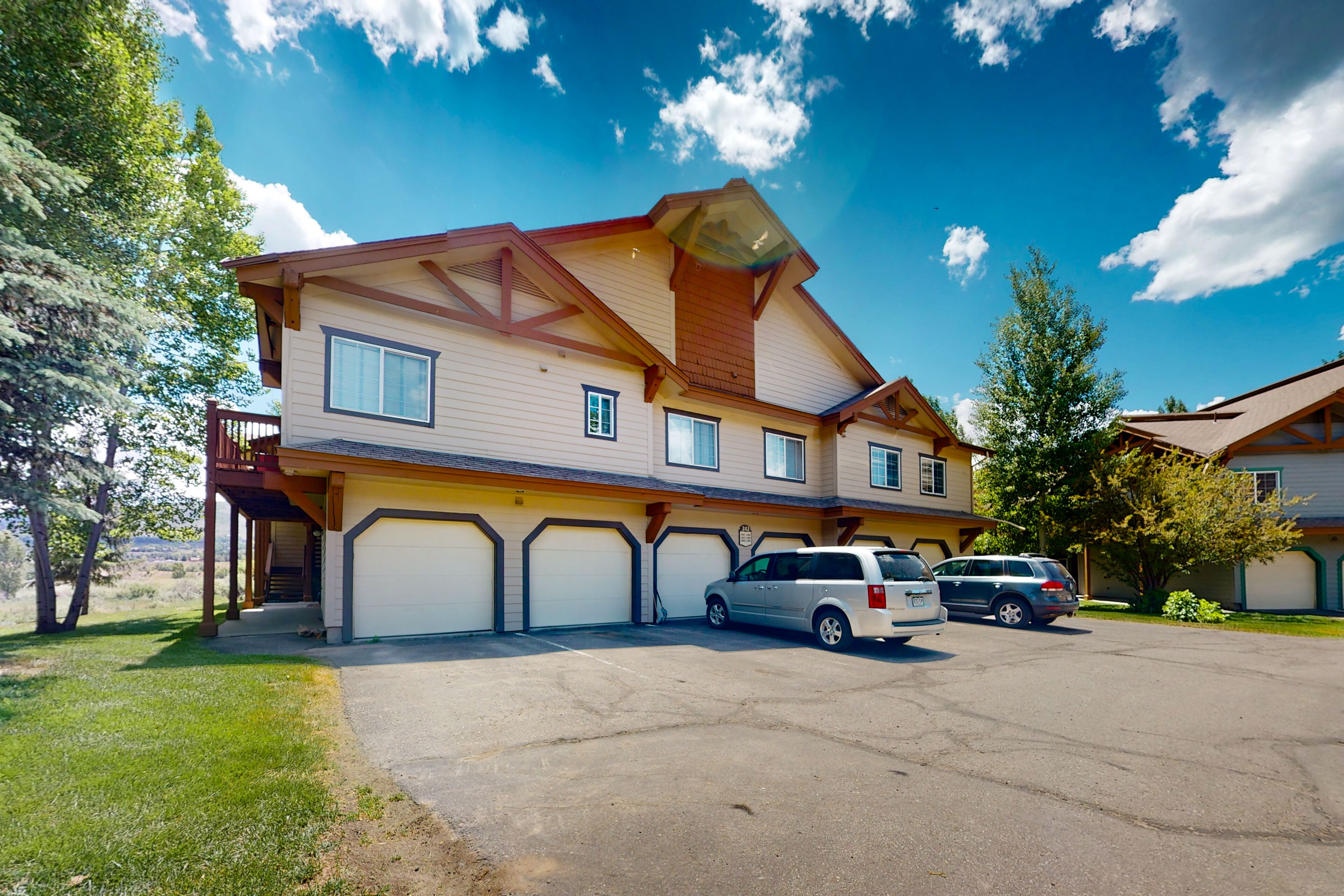 Crazy Horse Hideaway | Charming condo with a washer/dryer plus pool & hot tub