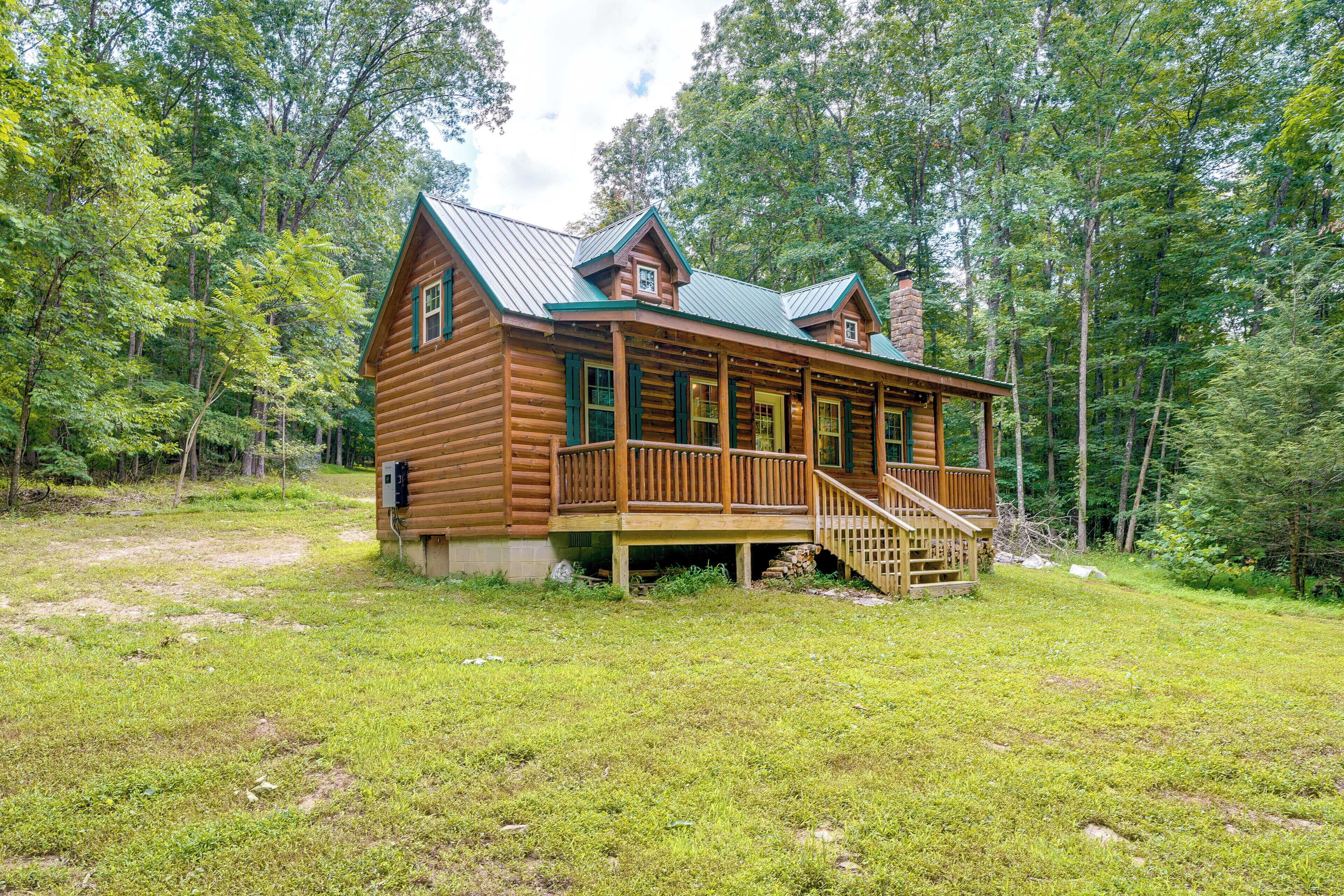 Marlinton Cabin Rental w/ Greenbrier River Access!