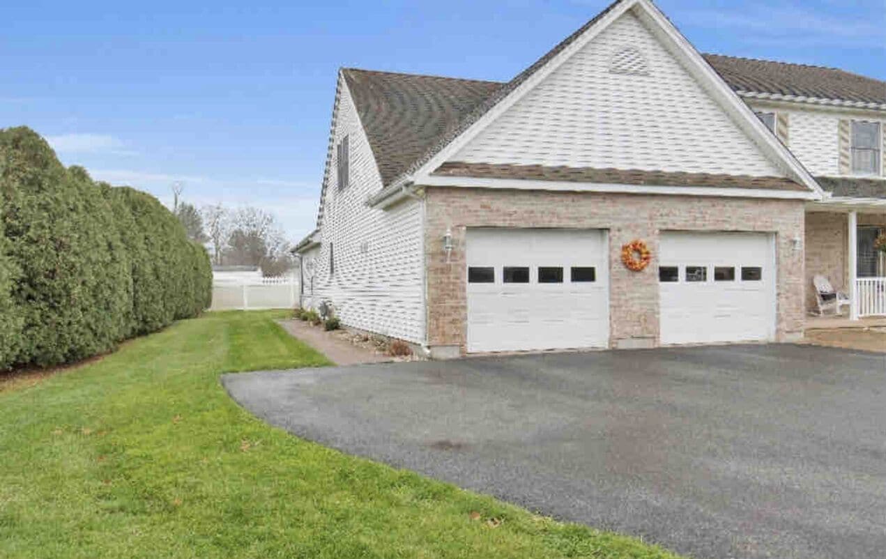 In-Law Suite in Rocky Hill with Private Entrance