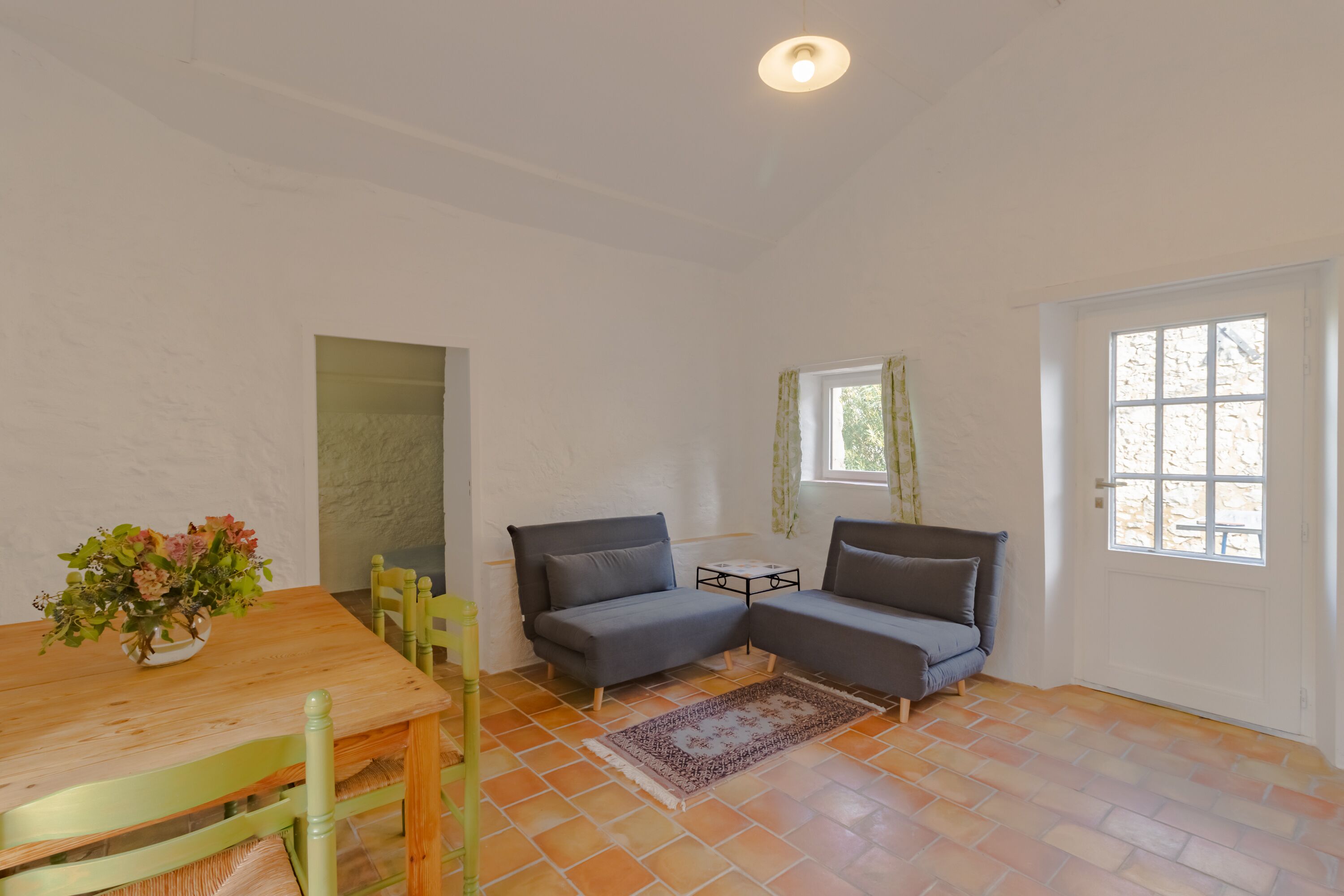 Holiday Home "La Petite Maison de Pompiac" with Shared Pool & Wi-Fi