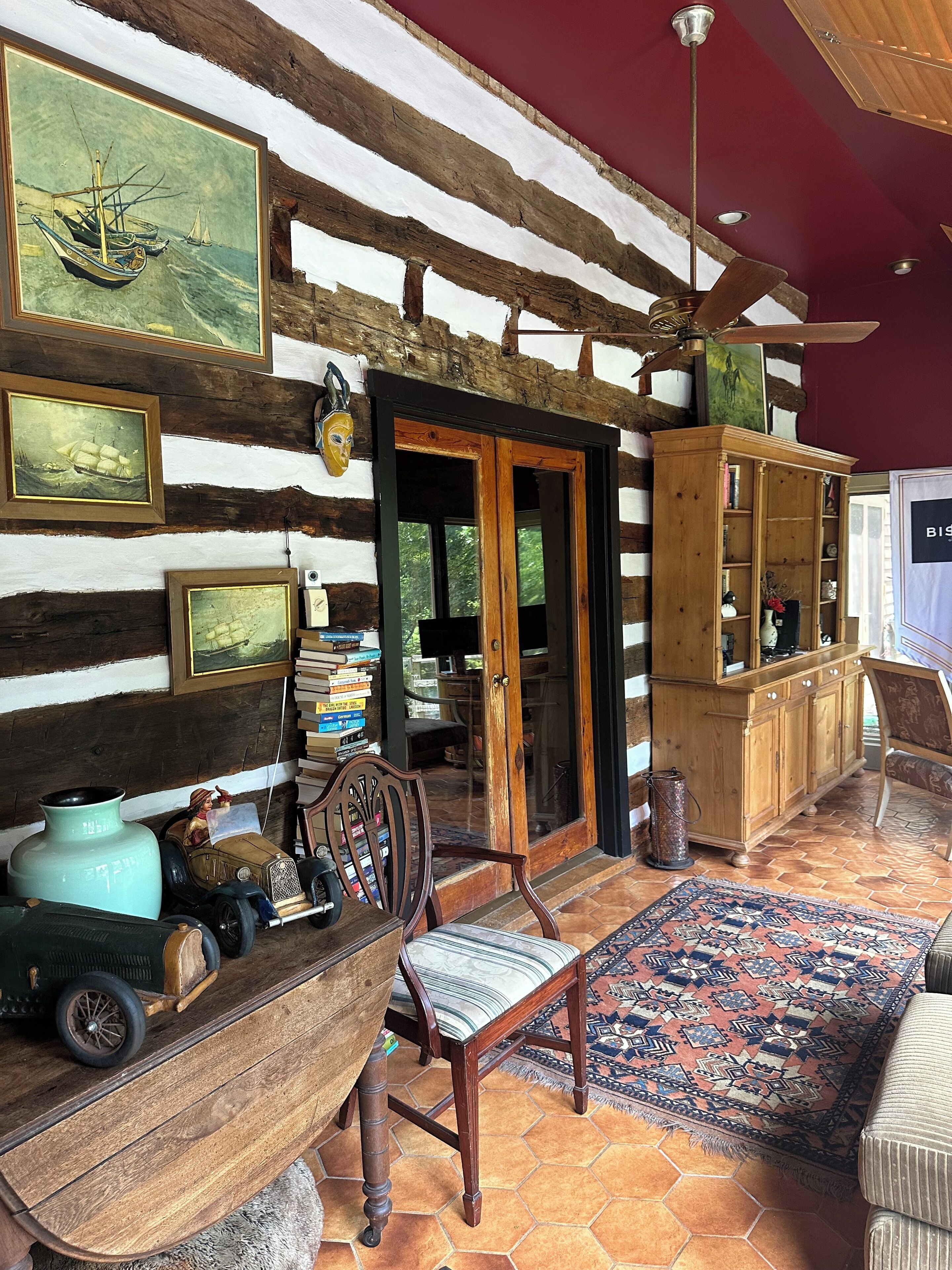 Rustic Log cabin bed and breakfast in Virginia wine country 
