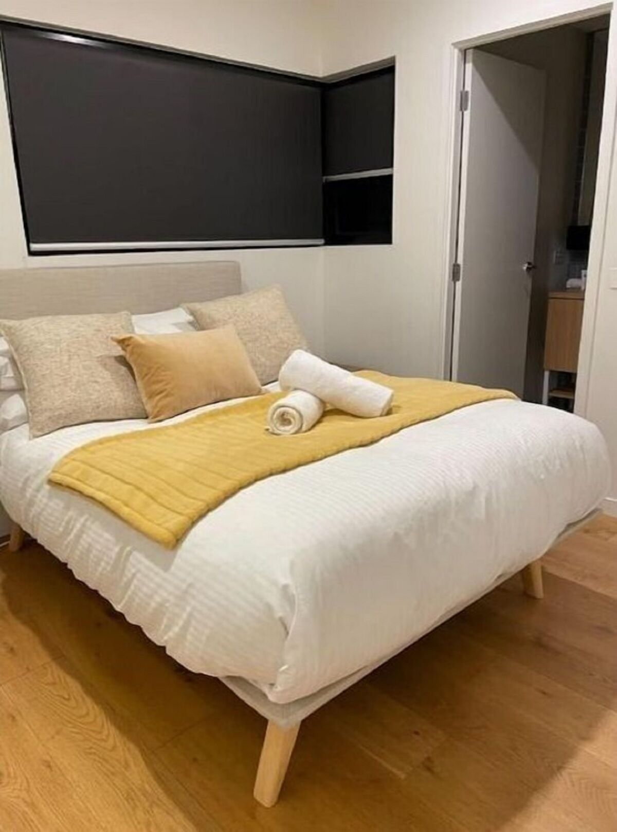 Bright and Airy 2-Bedrooms Entire Apartment 