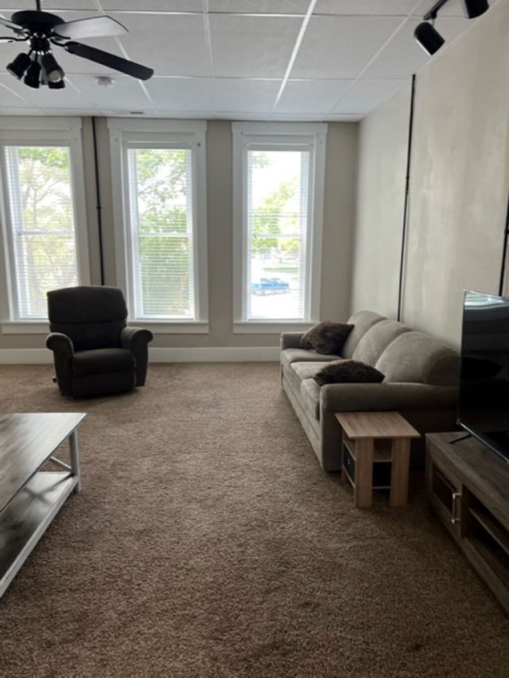 Harv's Uptown Retreat on World's Largest Square