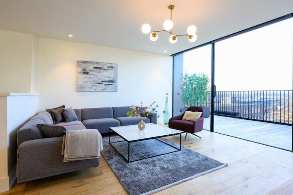 Luxurious Designer Oasis ~ Historic Center ~ Views