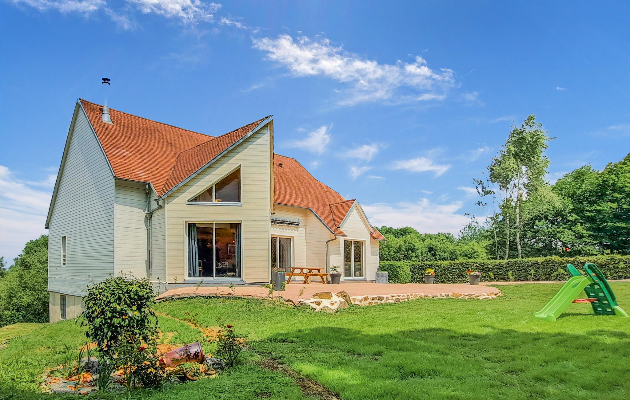 Awesome home in Carrouges with WiFi and 3 Bedrooms