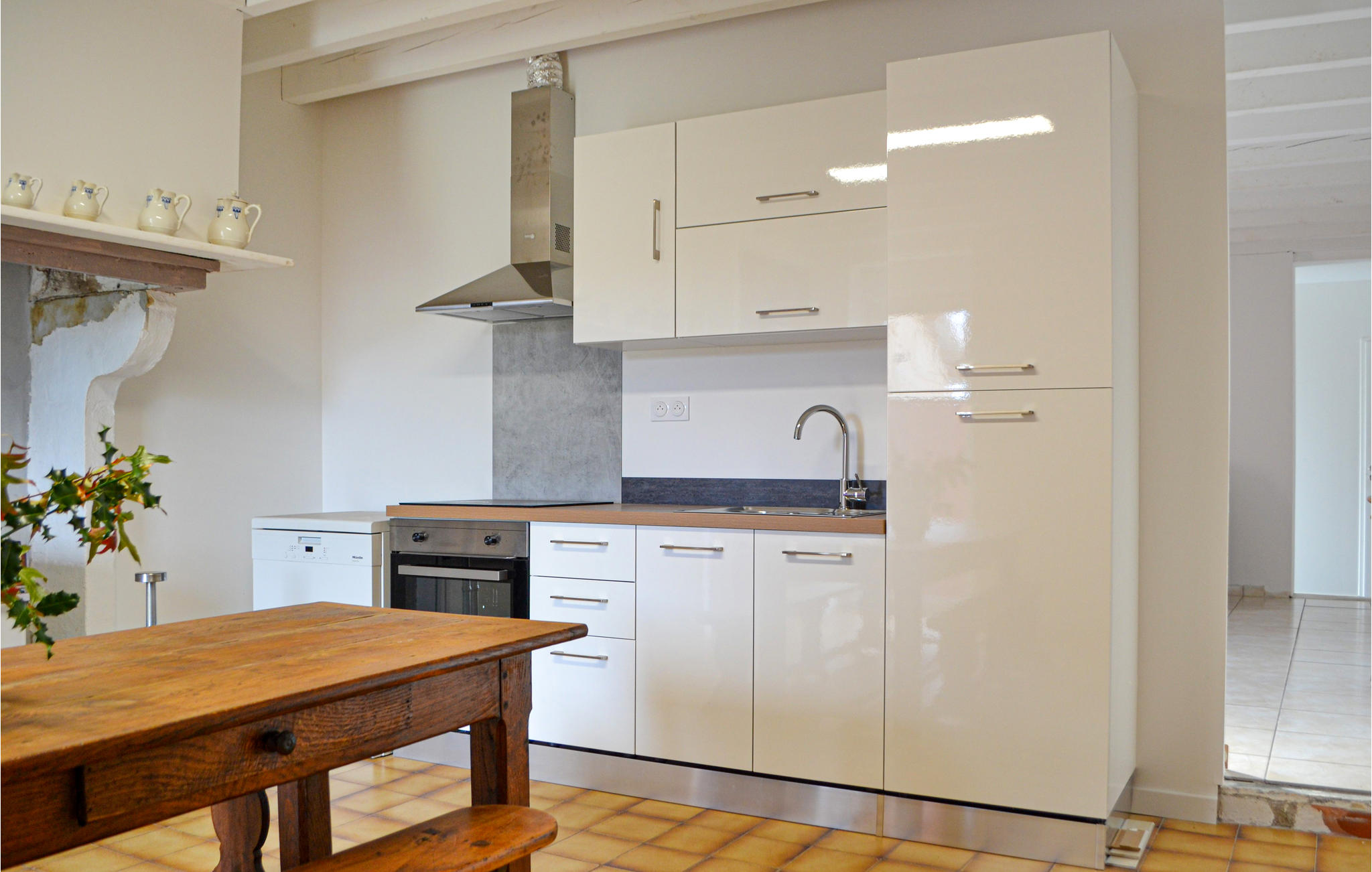 Stunning home in Pouillon with WiFi and 2 Bedrooms