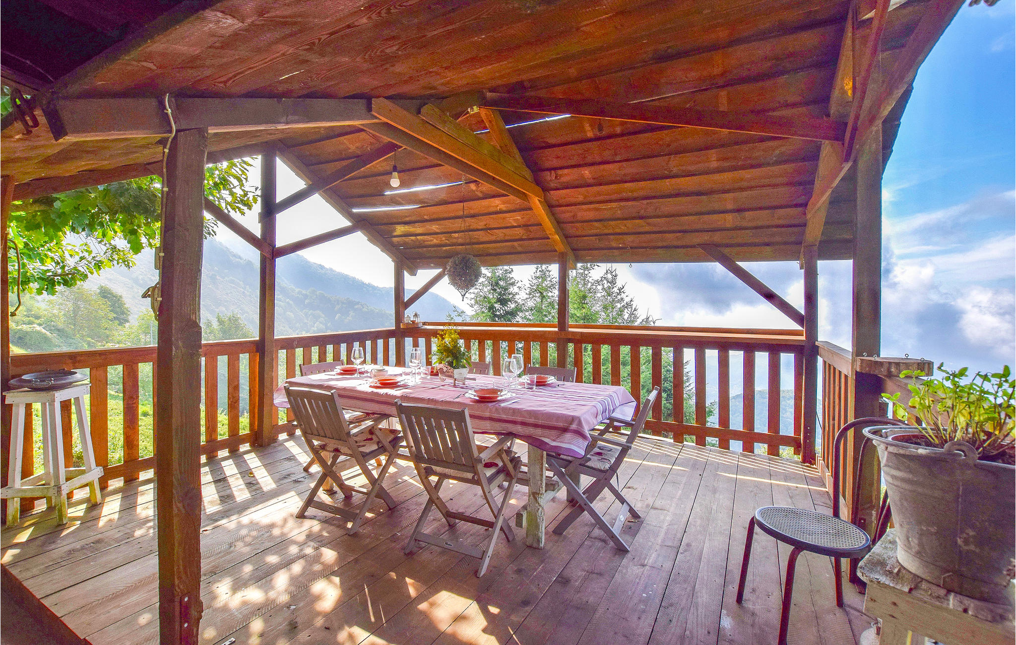 Nice home in Camaiore with 2 Bedrooms and WiFi