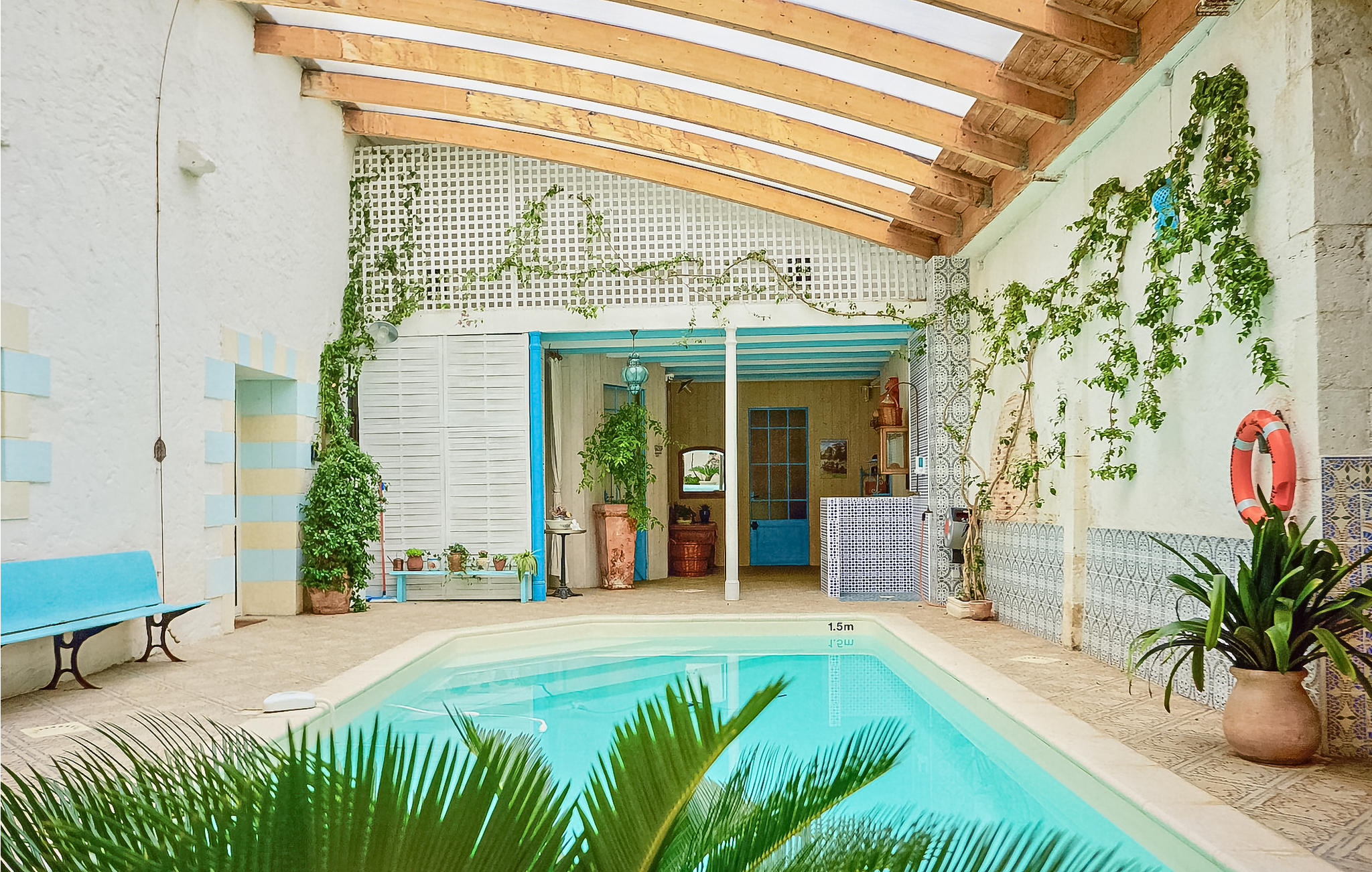 Amazing home in PINEUILH with 5 Bedrooms, WiFi and Indoor swimming pool