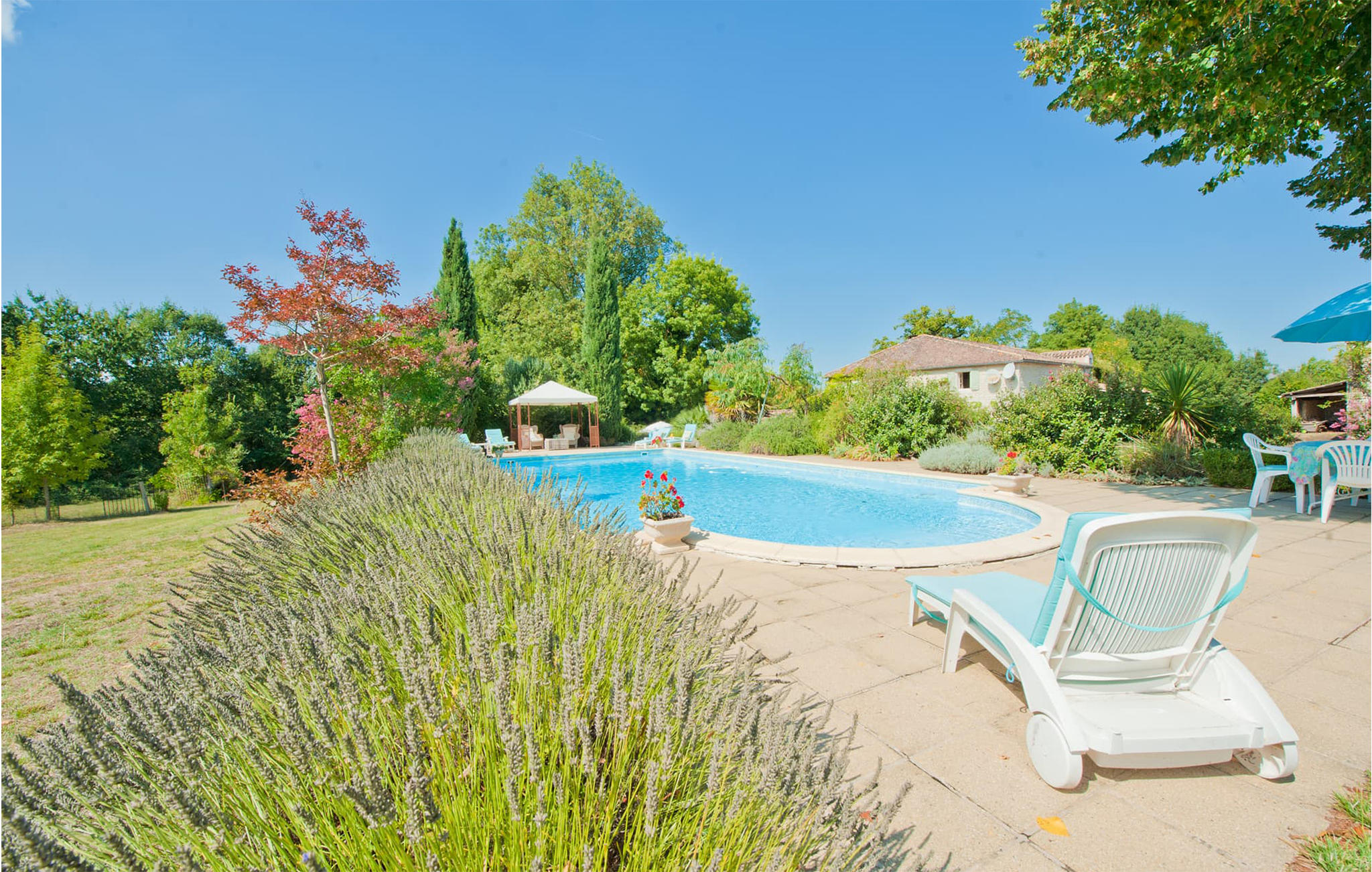 Awesome home in Montaut with Outdoor swimming pool, WiFi and 4 Bedrooms