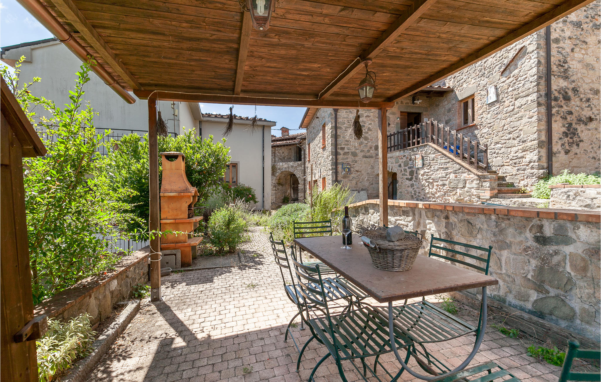 Nice home in Colognora di Pescaglia with 4 Bedrooms and WiFi