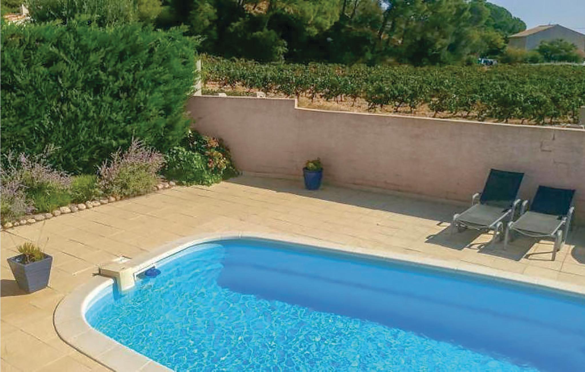 Stunning home in Cessenon sur Orb with WiFi, Private swimming pool and Outdoor swimming pool
