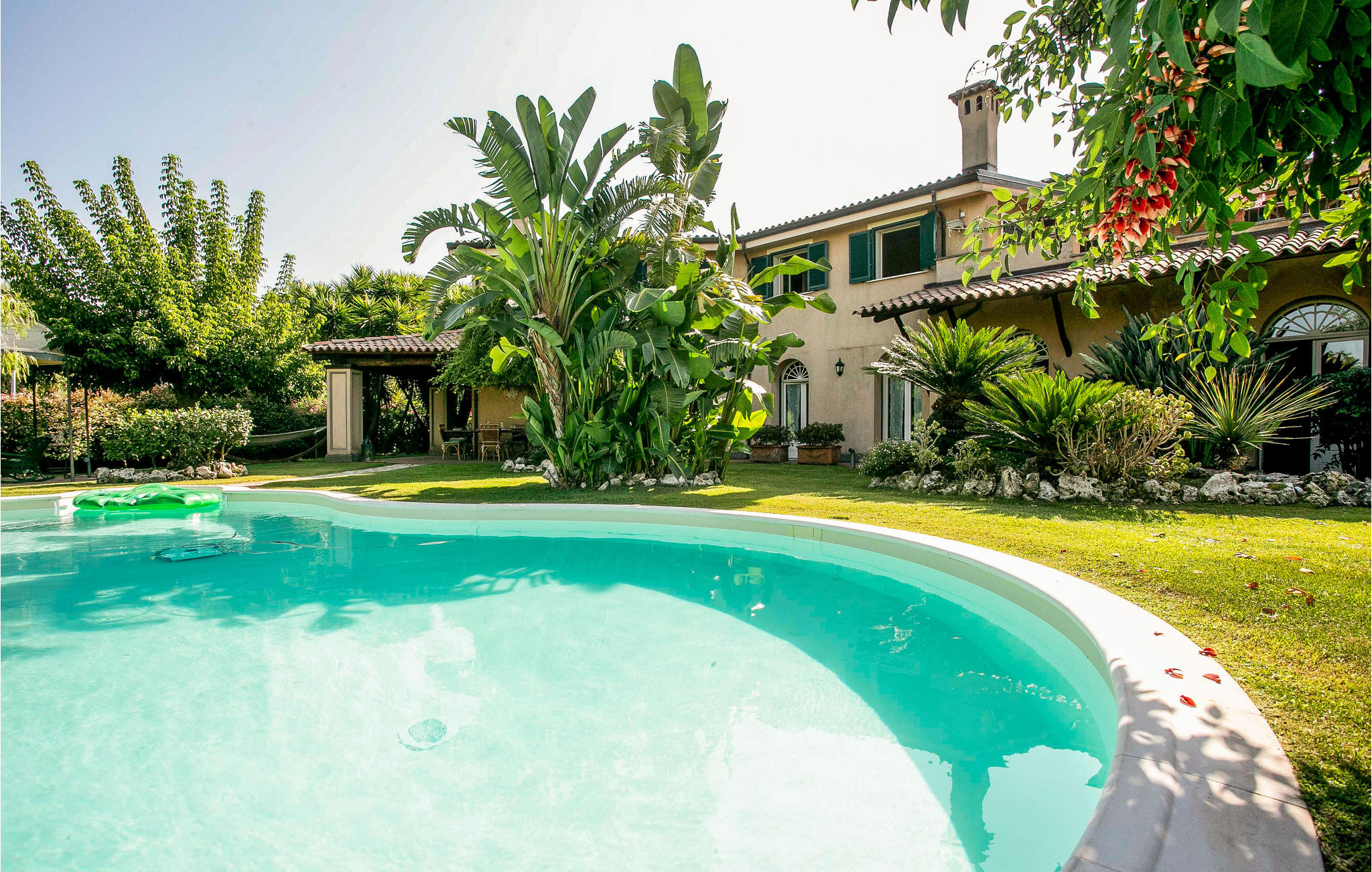Awesome home in Polistena with Outdoor swimming pool, Sauna and 7 Bedrooms
