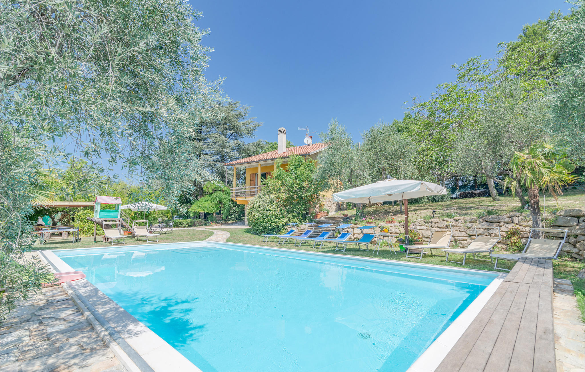Nice home in Pesaro -PU- with 4 Bedrooms, WiFi and Outdoor swimming pool