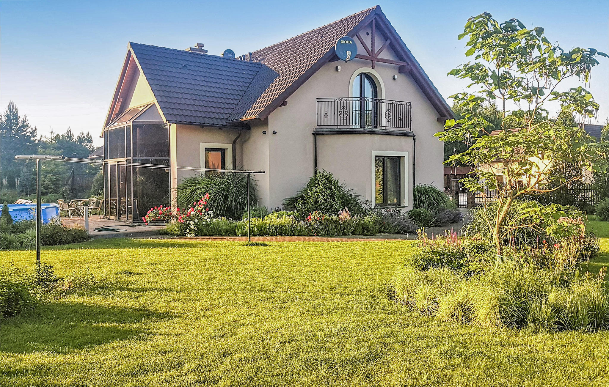 Stunning home in Semlin with 4 Bedrooms, WiFi and Outdoor swimming pool