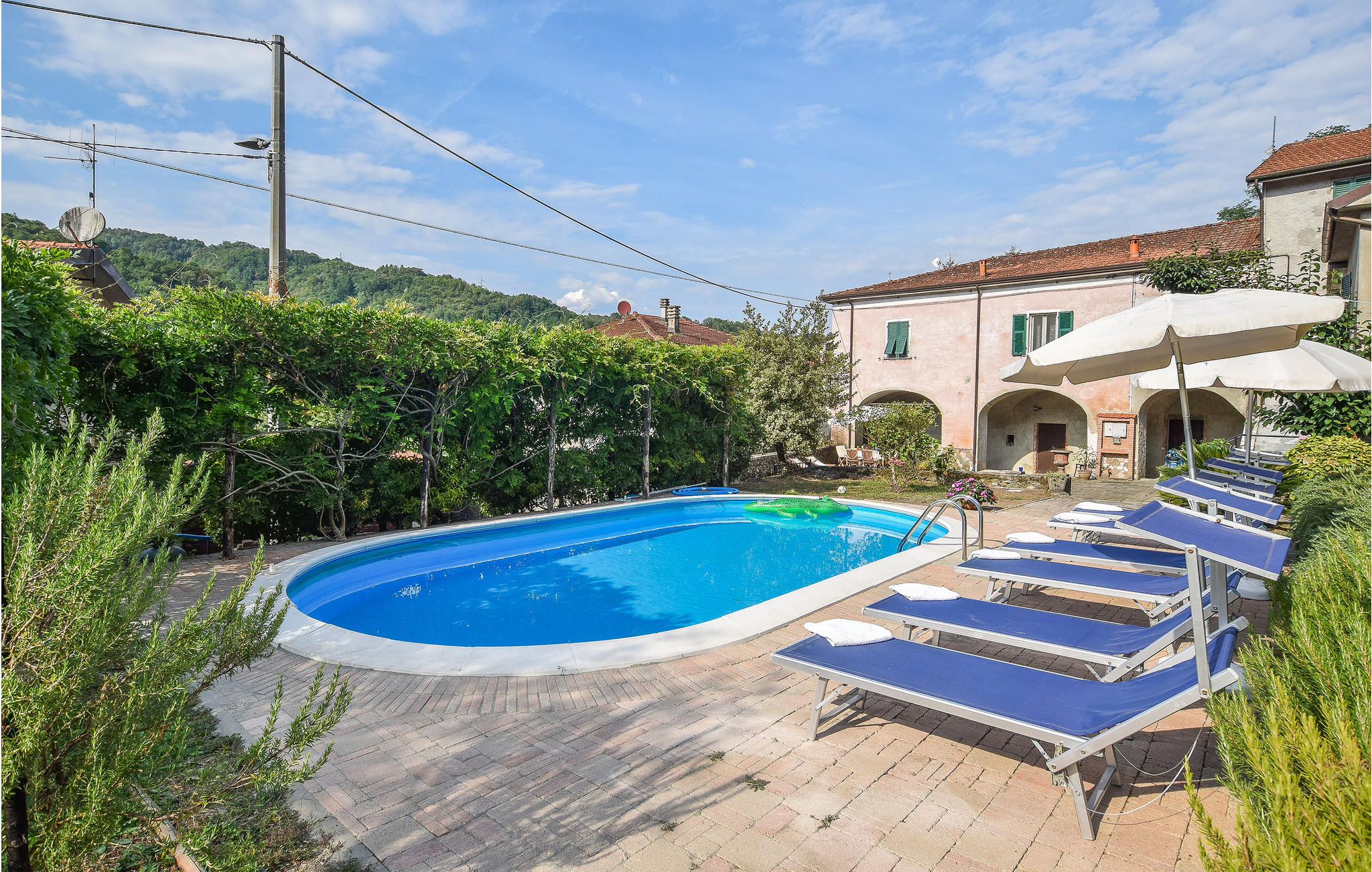 Amazing home in Castagnetoli with 3 Bedrooms, WiFi and Outdoor swimming pool