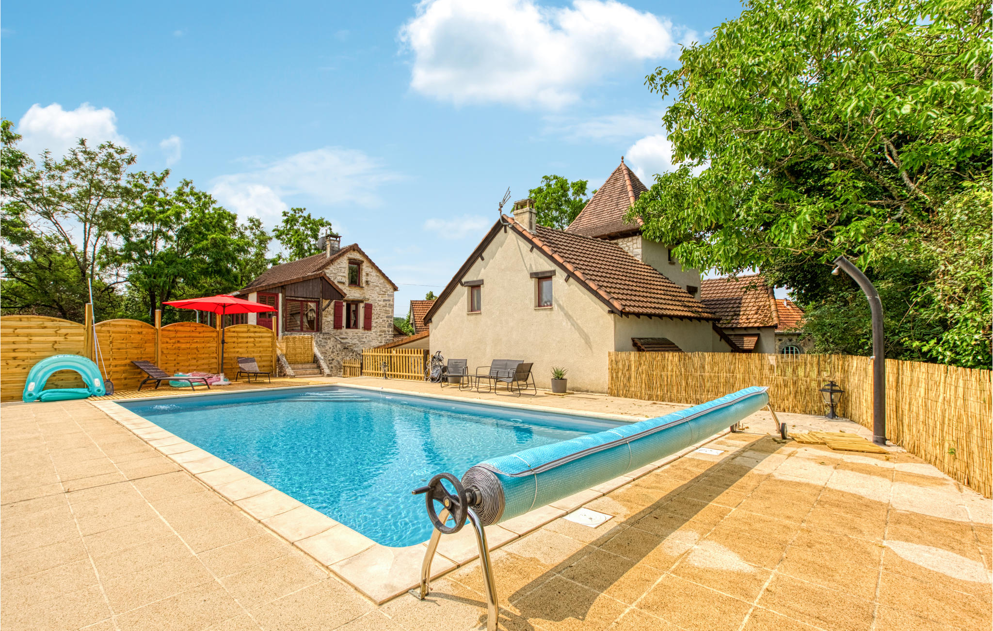Amazing home in Salvagnac Cajarc with Outdoor swimming pool, WiFi and 4 Bedrooms
