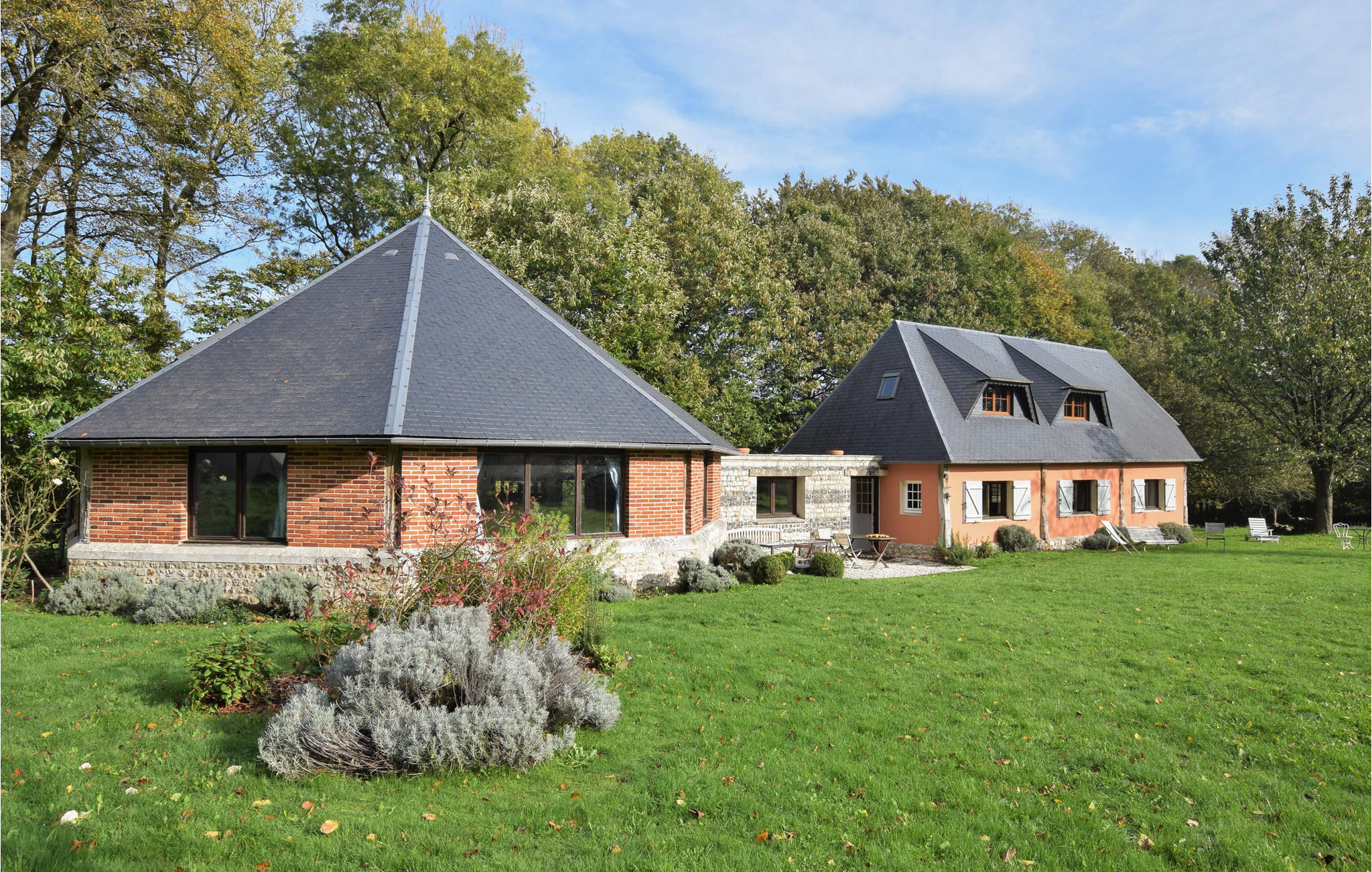 Stunning home in Le Tilleul with WiFi and 3 Bedrooms