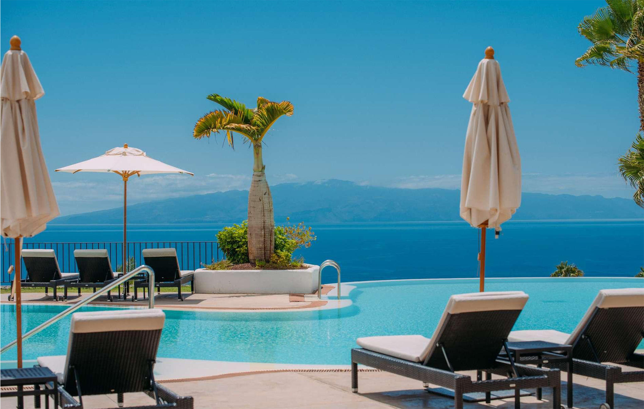 2 Bdr Suite Sea View