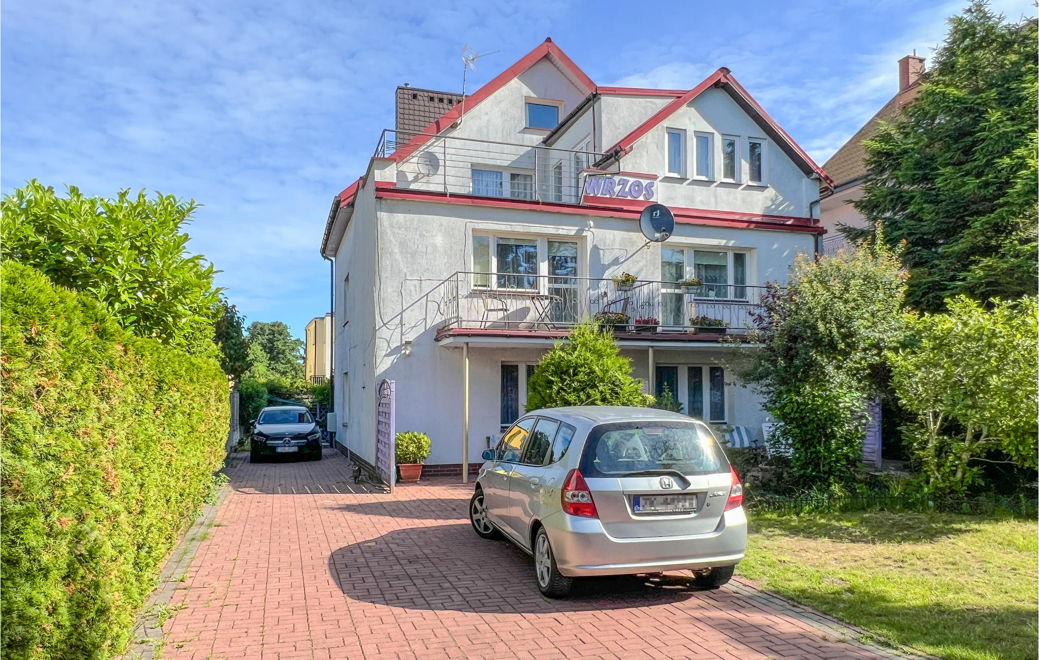 Nice apartment in Uniescie with 3 Bedrooms and WiFi