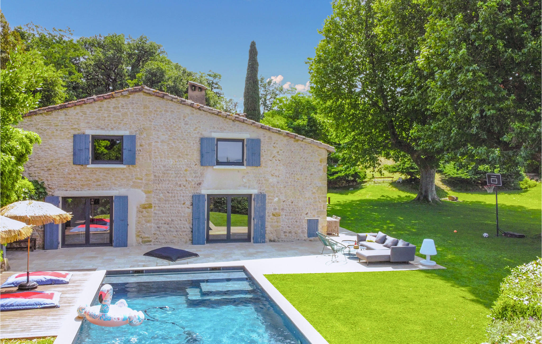 Amazing home in Etoile Sur Rhône with Sauna, WiFi and Private swimming pool