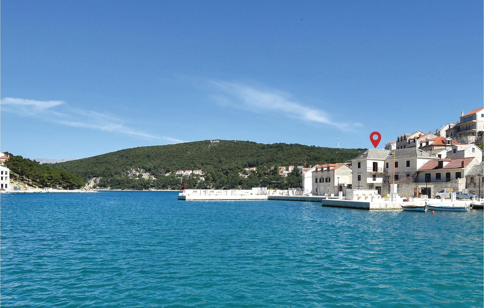 Beautiful apartment in Pucisca with 1 Bedrooms and WiFi
