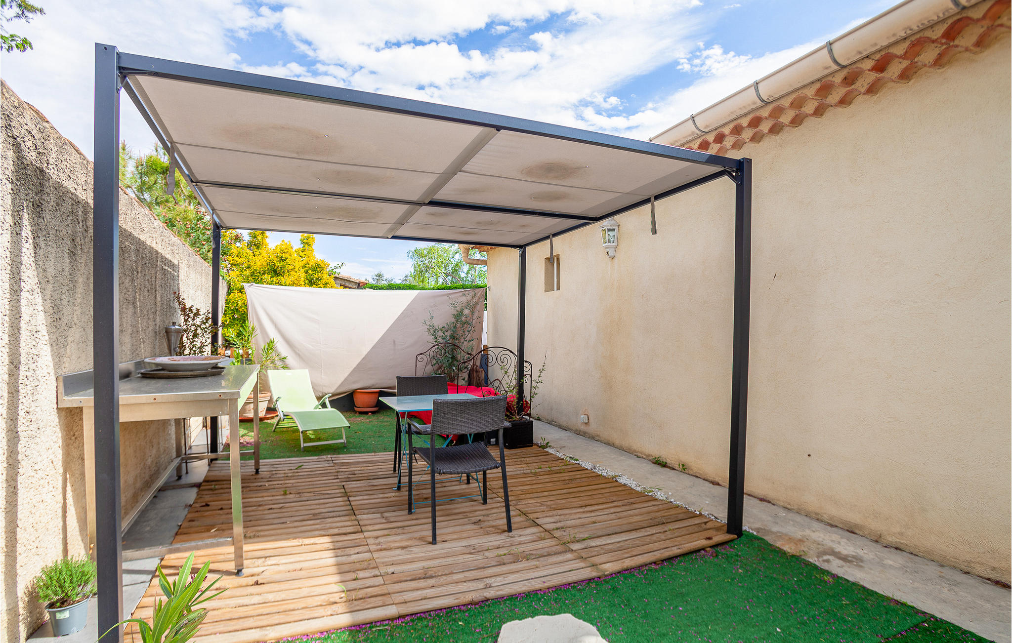 Beautiful home in Vedène with WiFi and 1 Bedrooms