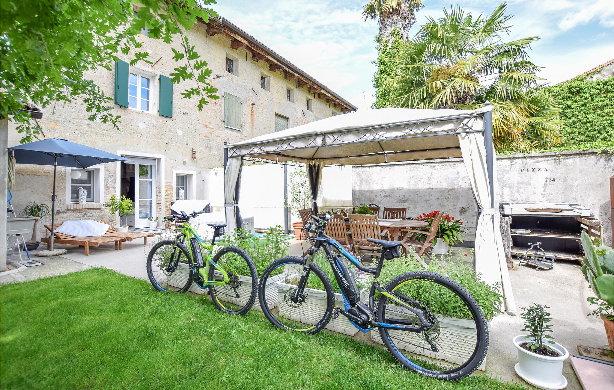 Stunning apartment in Rivignano Teor with WiFi
