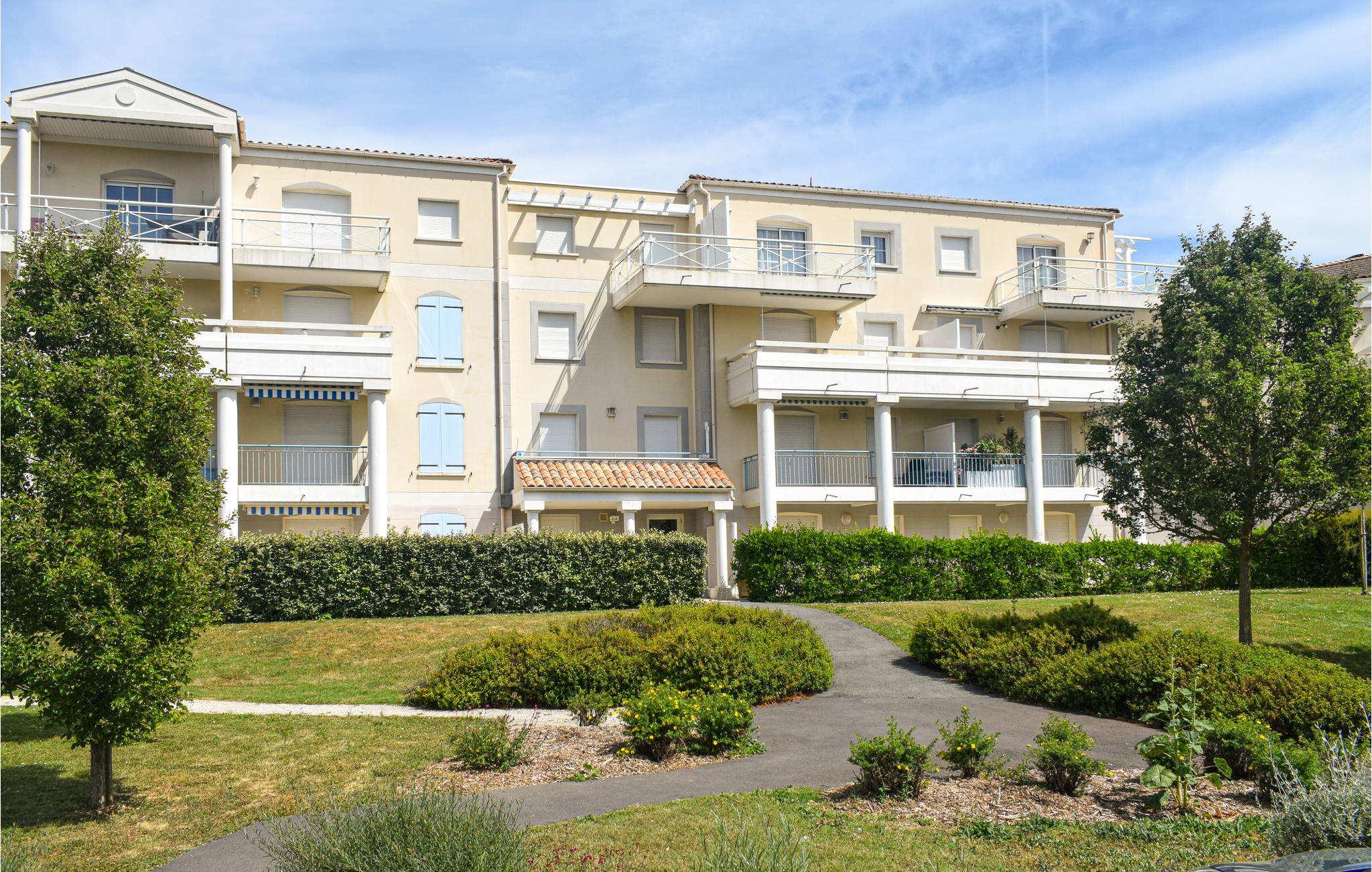 Stunning apartment in Vaux-sur-Mer with Outdoor swimming pool, WiFi and 2 Bedrooms