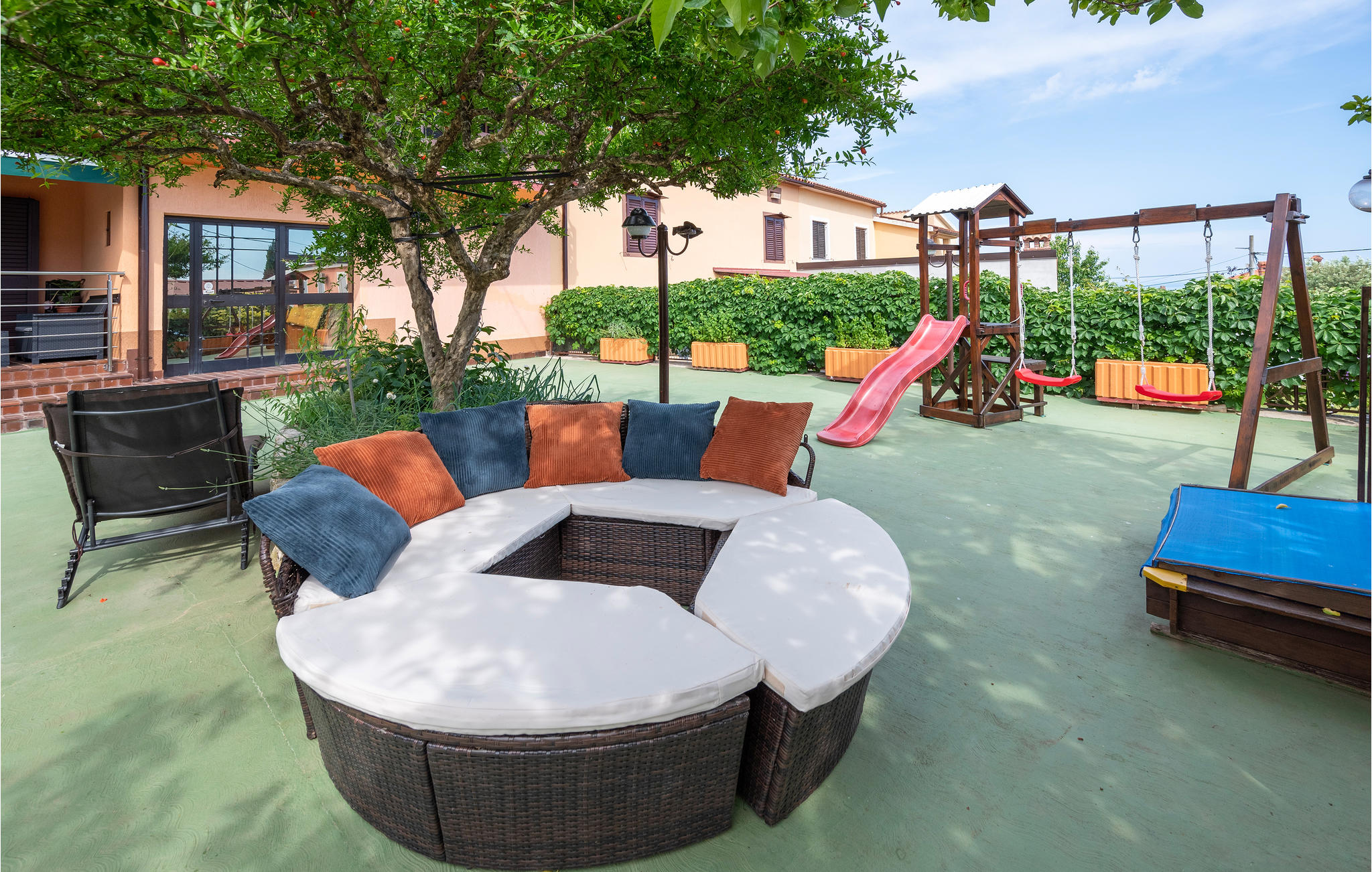 Amazing apartment in Peruski with 1 Bedrooms and WiFi