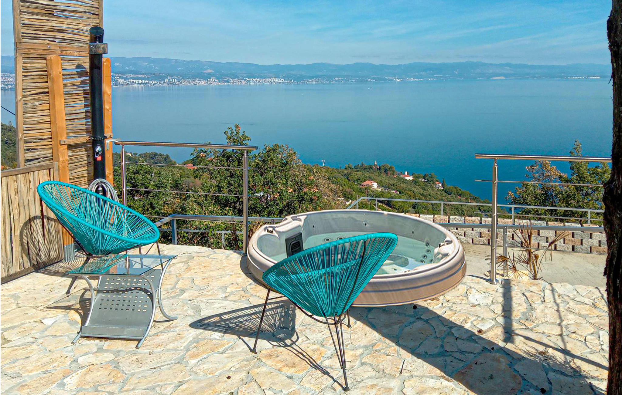Nice apartment in Medveja with Jacuzzi