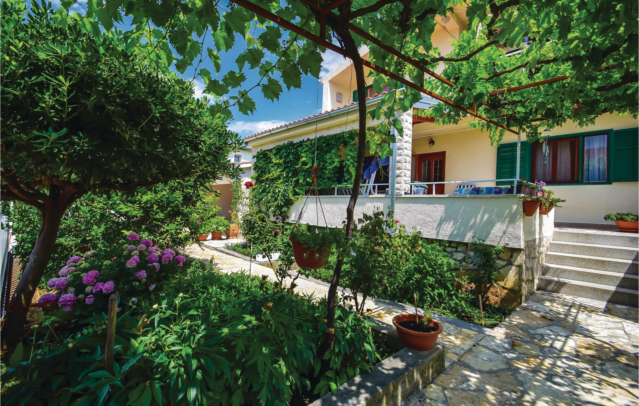 Awesome apartment in Sibenik with 3 Bedrooms