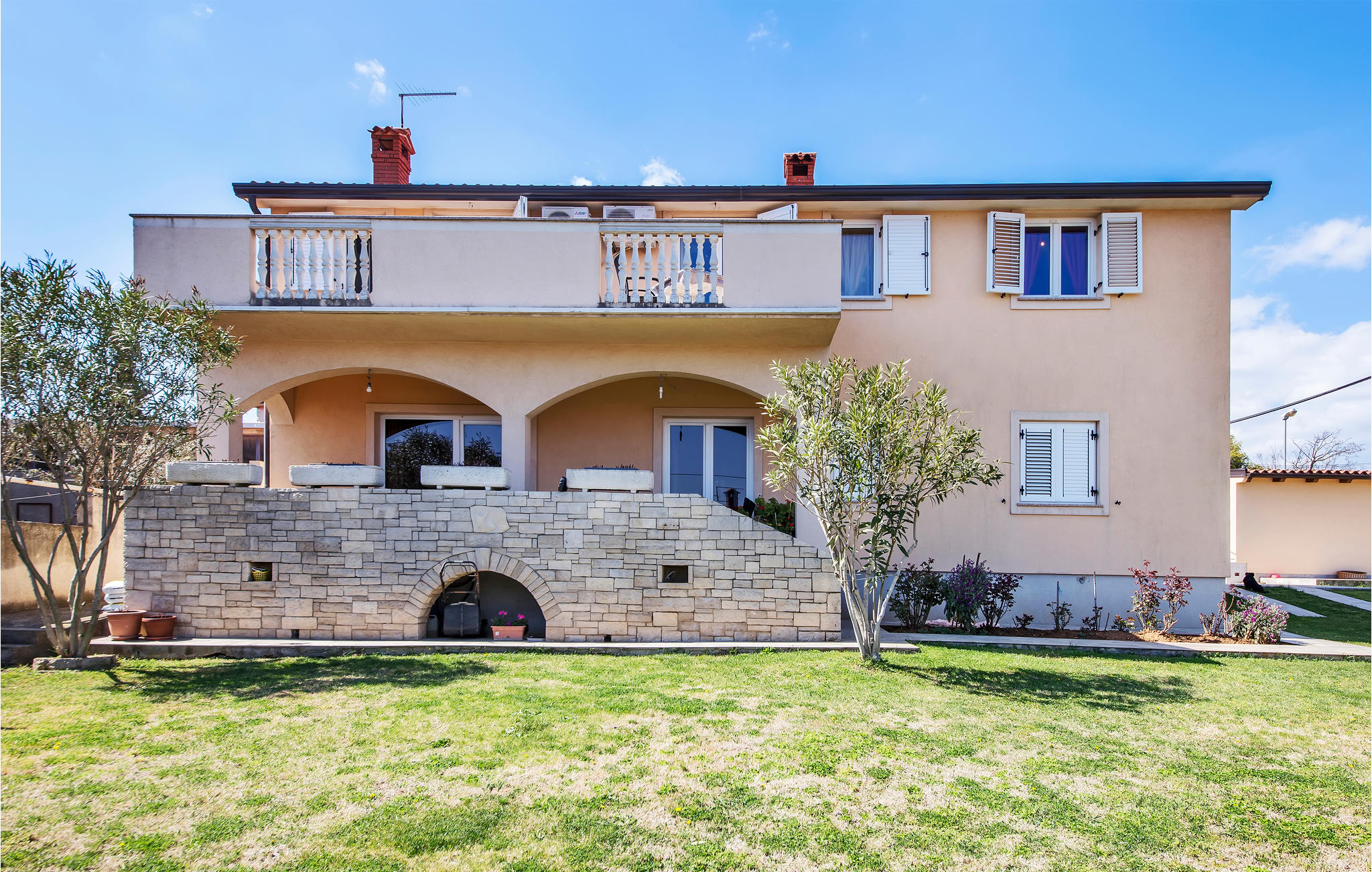 Nice apartment in Pula with WiFi and 2 Bedrooms