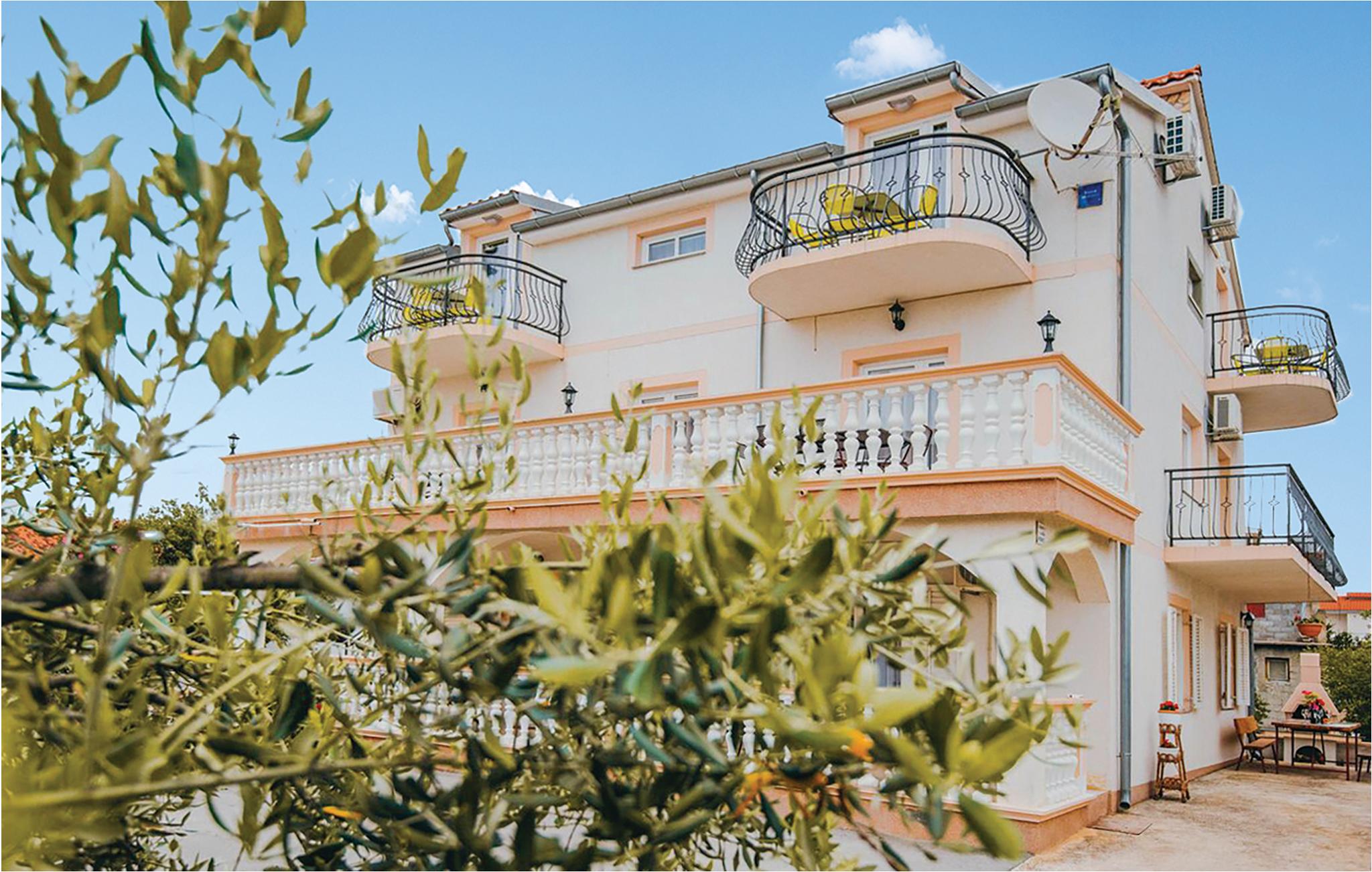 Awesome apartment in Vodice with 3 Bedrooms and WiFi