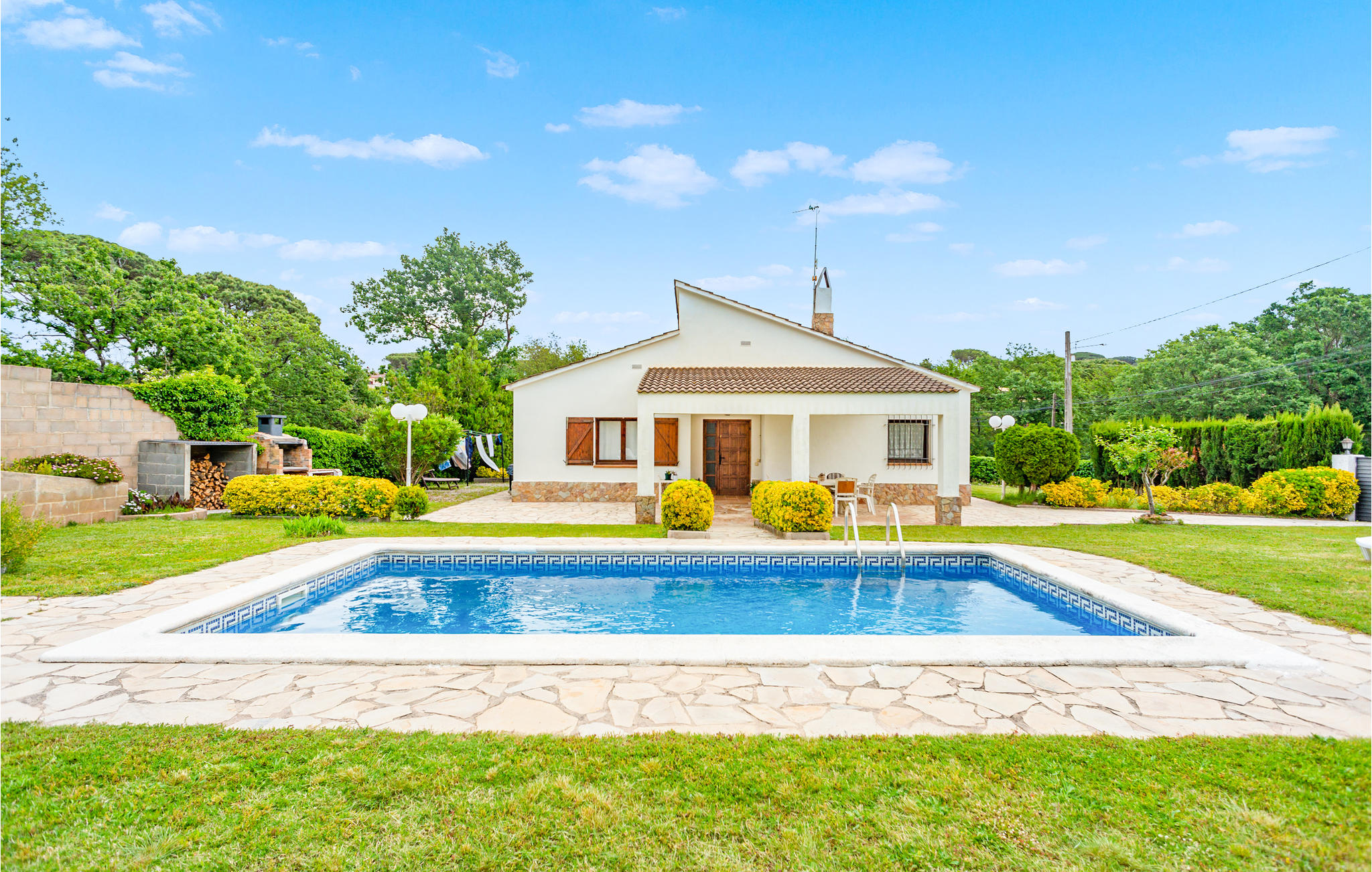 Stunning home in Maçanet de la Selva with Outdoor swimming pool, WiFi and 3 Bedrooms