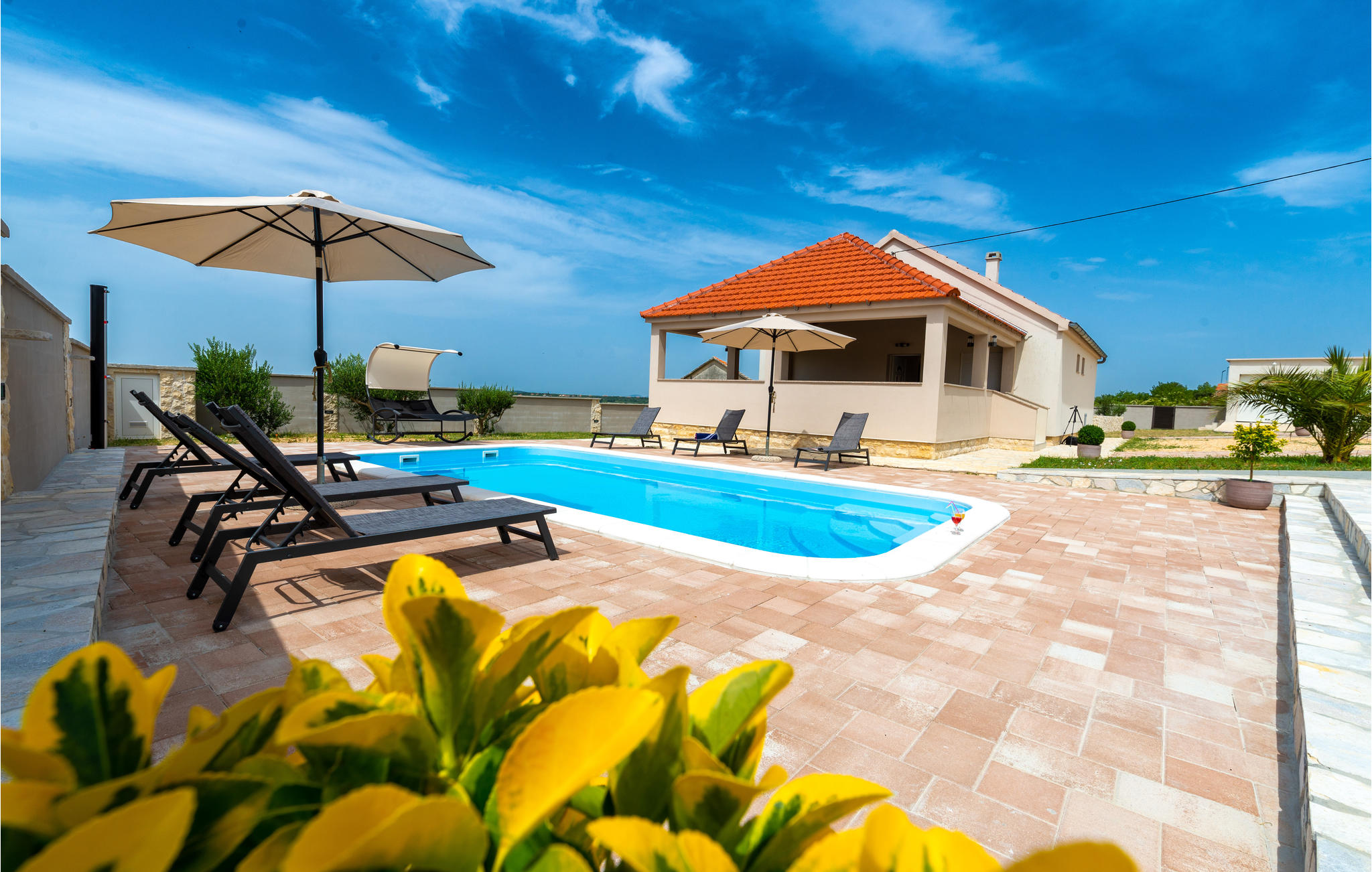 Nice home in Benkovac with Outdoor swimming pool, WiFi and 2 Bedrooms