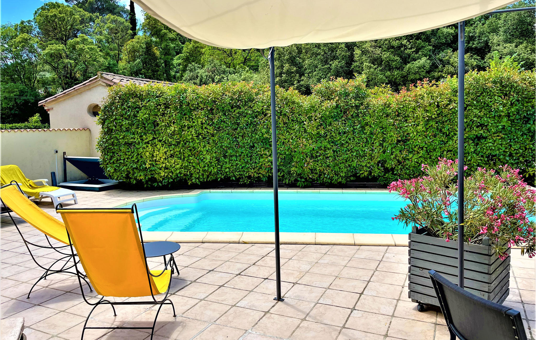 Amazing home in Uzès with Outdoor swimming pool, WiFi and 2 Bedrooms