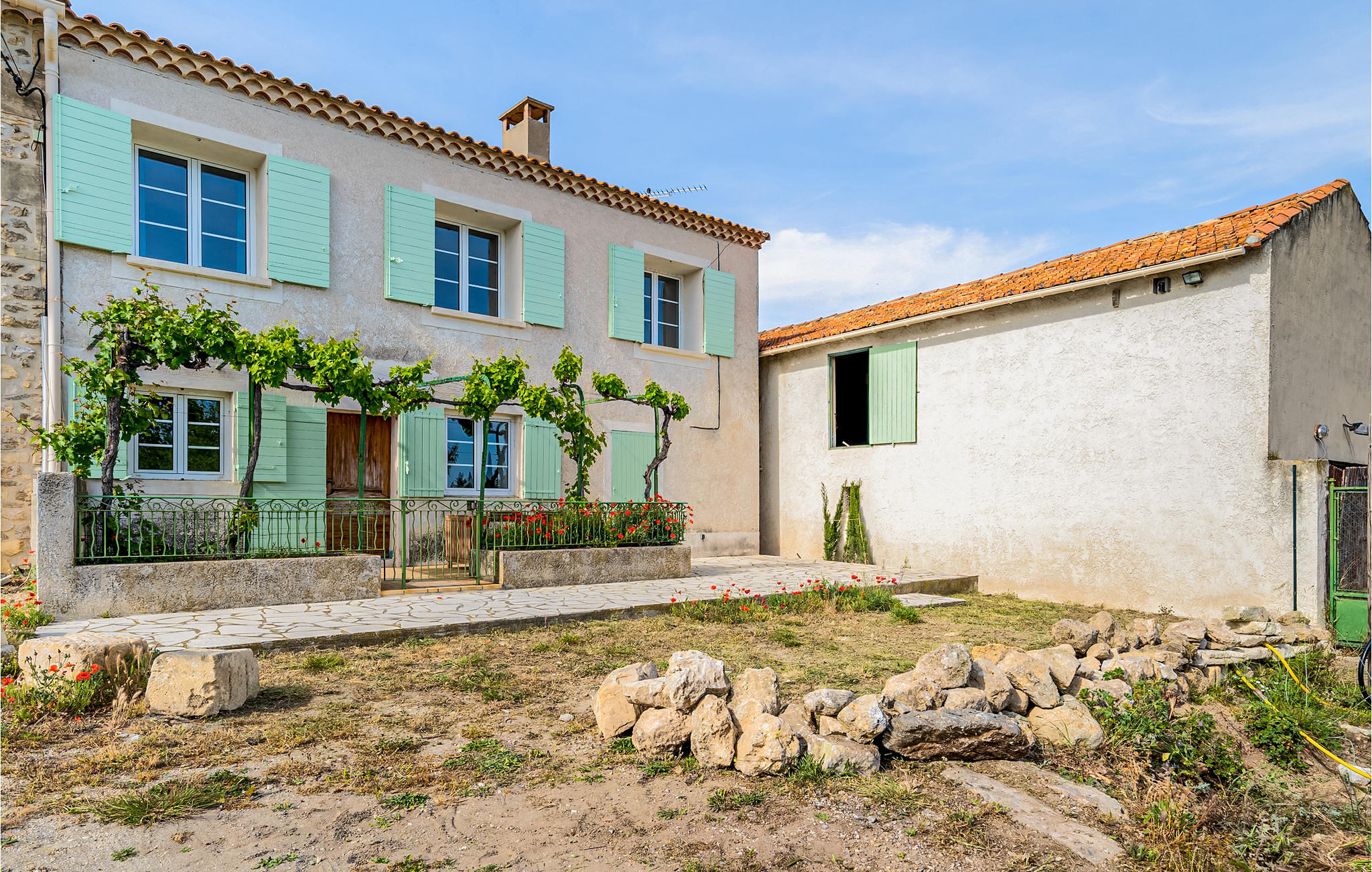 Nice home in Mouriès with WiFi and 3 Bedrooms