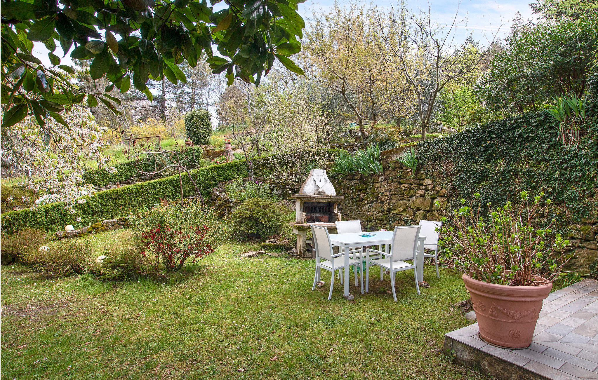 Beautiful home in Londa with 2 Bedrooms and WiFi