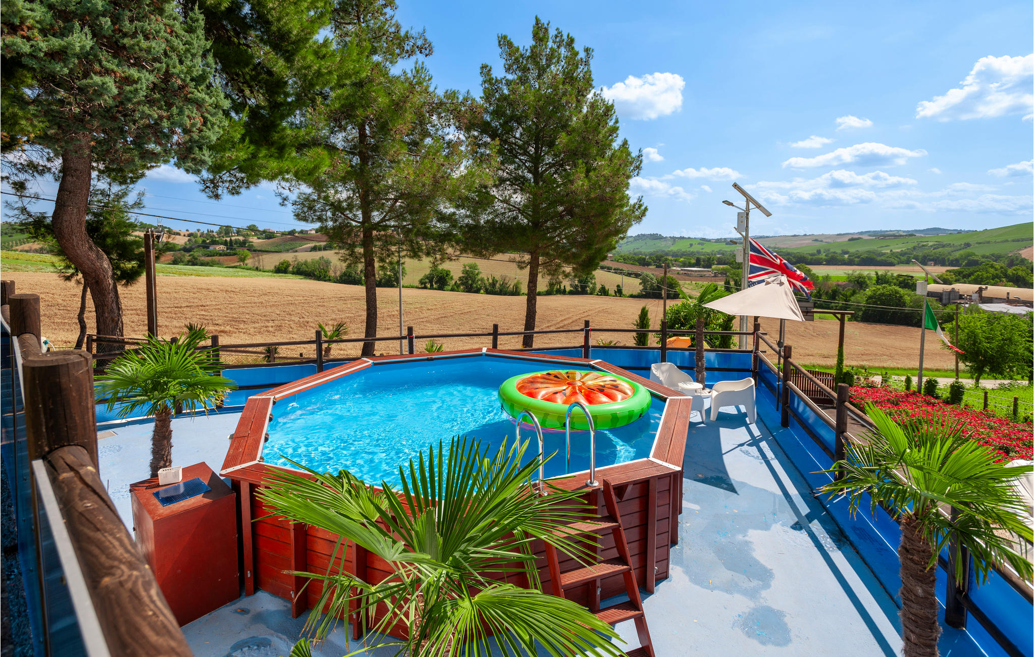 Amazing apartment in Ostra Vetere with Outdoor swimming pool, Jacuzzi and WiFi
