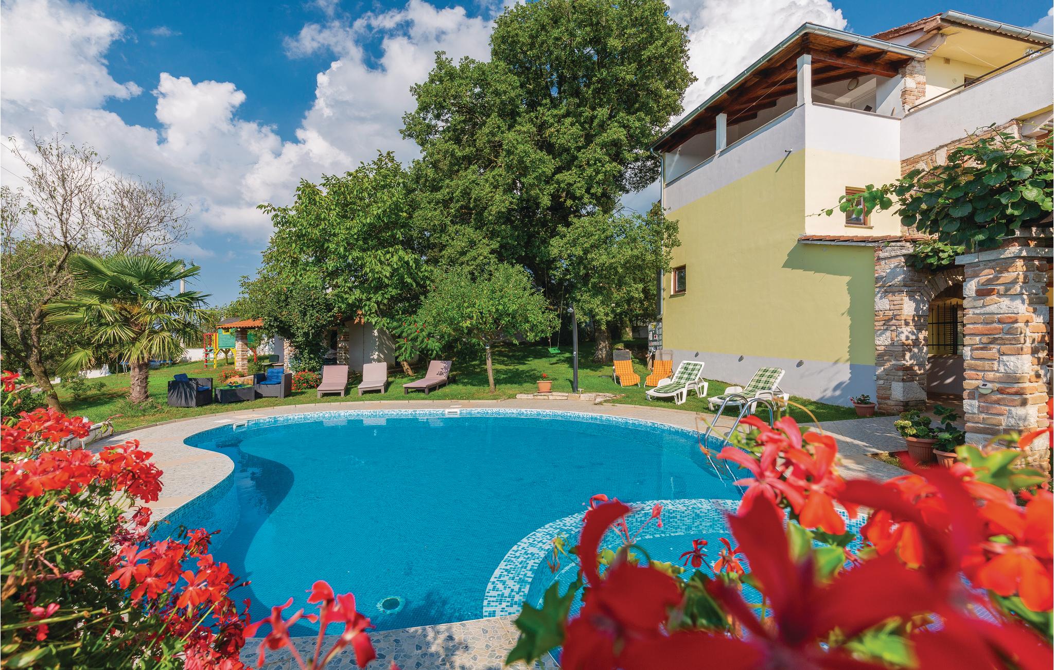Nice apartment in Veli Jezenj with 2 Bedrooms, WiFi and Outdoor swimming pool