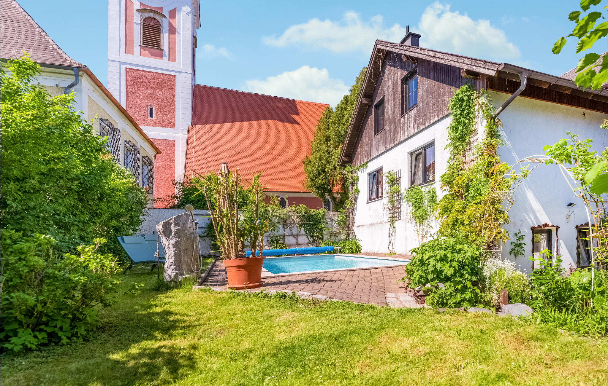 Awesome apartment in Gottsdorf with Outdoor swimming pool, WiFi and 2 Bedrooms
