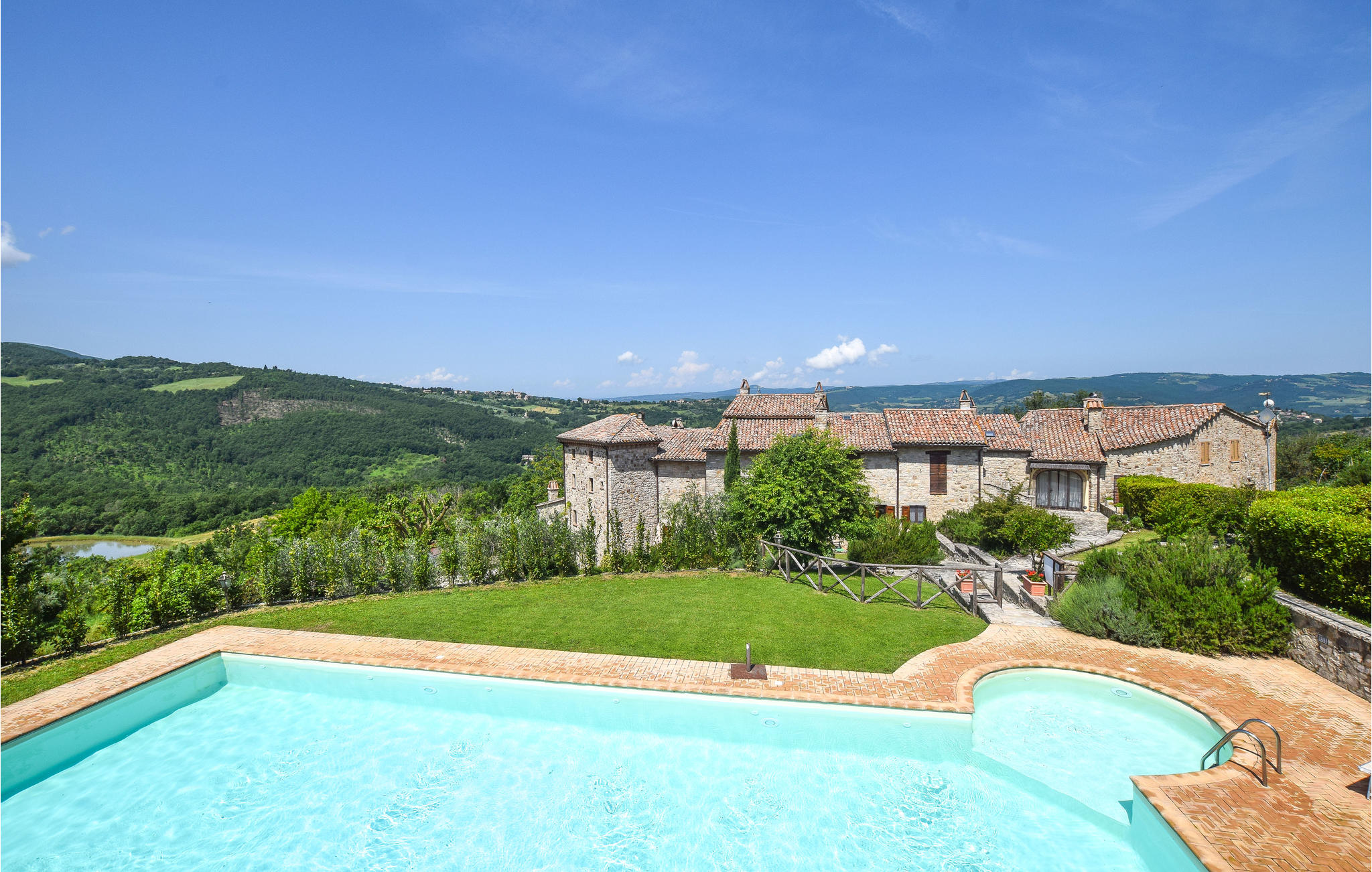 Amazing apartment in Izzalini with Outdoor swimming pool, WiFi and 2 Bedrooms