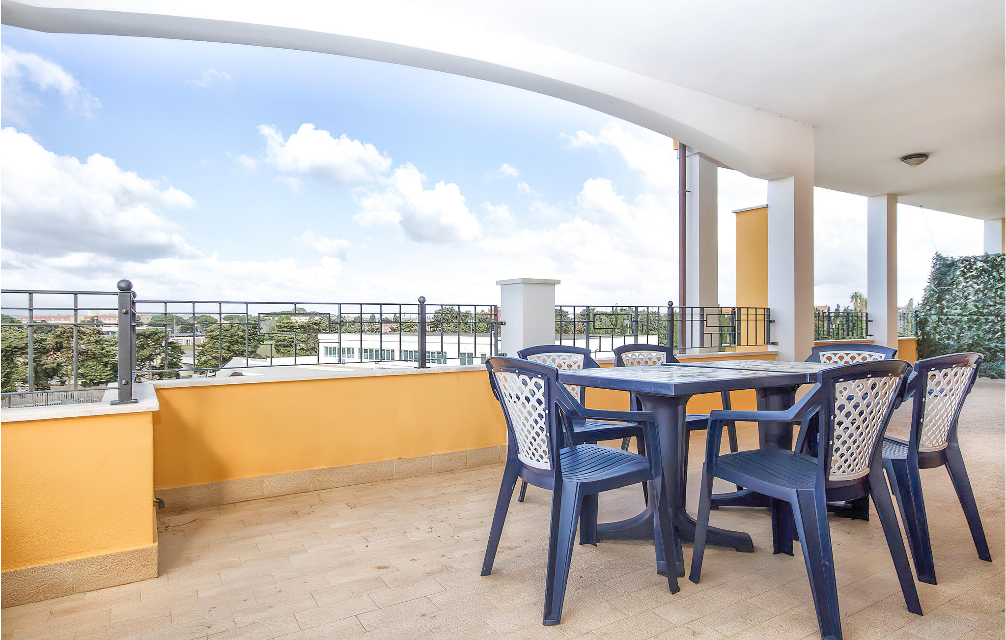 Amazing apartment in Alghero with 3 Bedrooms and WiFi