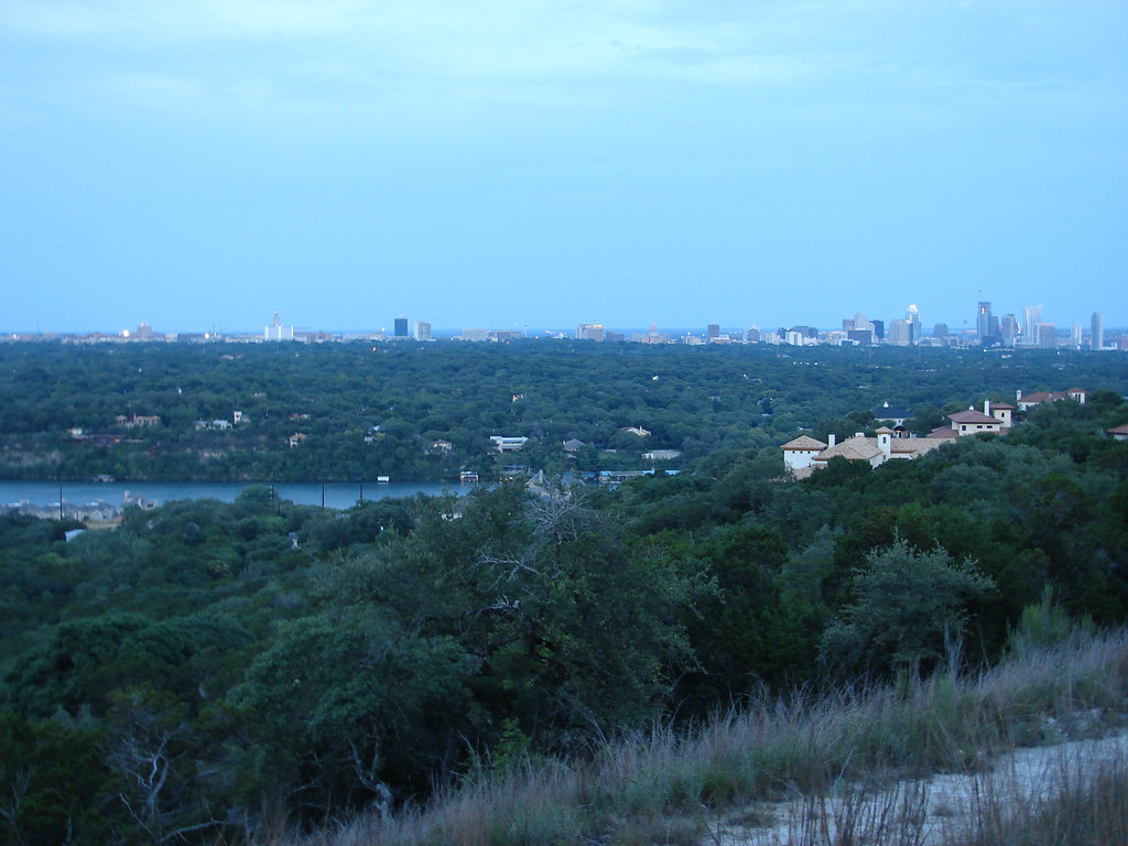 Holiday rentals West Lake Hills
