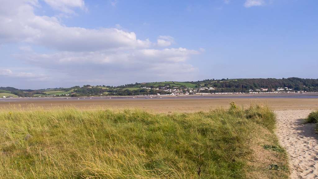 Hotels in Llanstephan