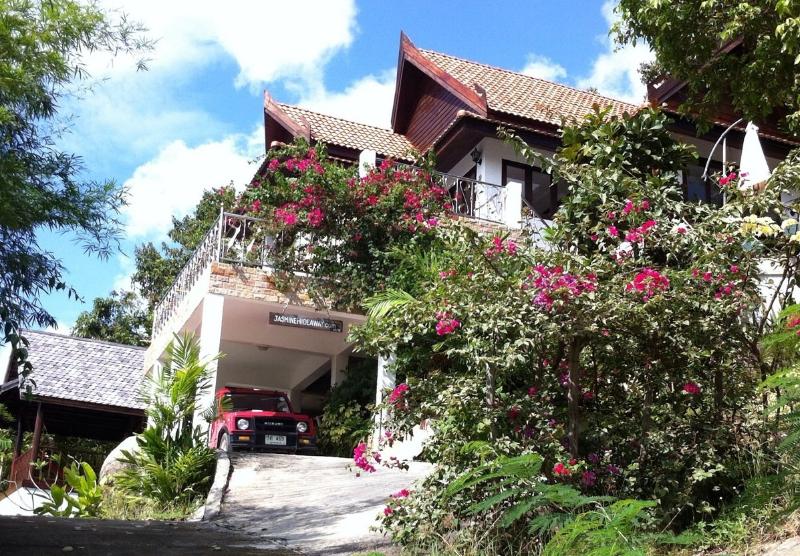 Jasmine Hideaway