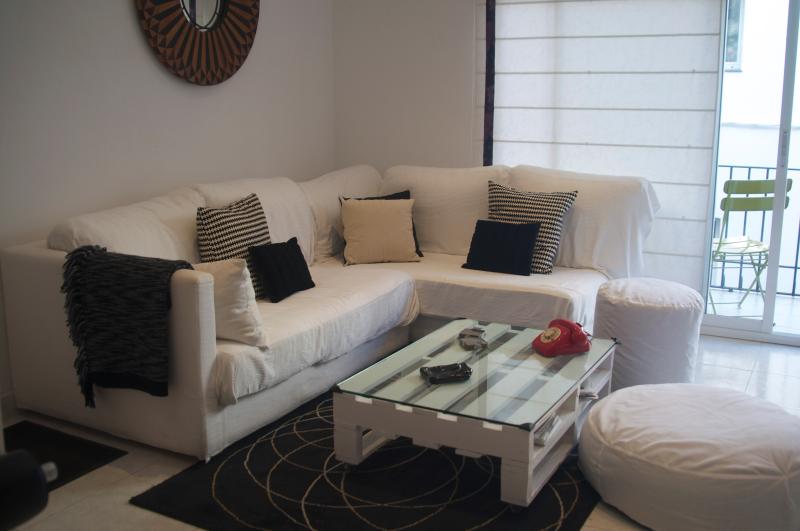 BLANCA SUBUR. DESIGN THE BEACH APARTMENT