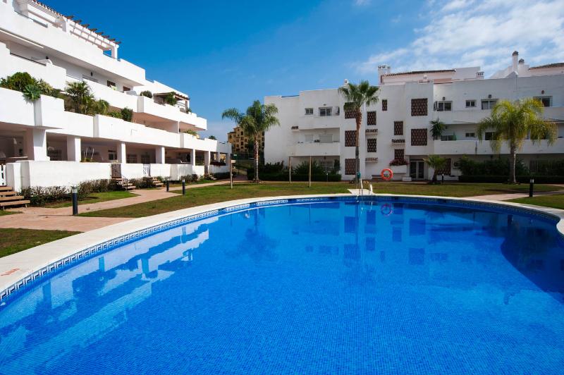 Comfortable apartment | private, sun-soaked patio & garden | parking